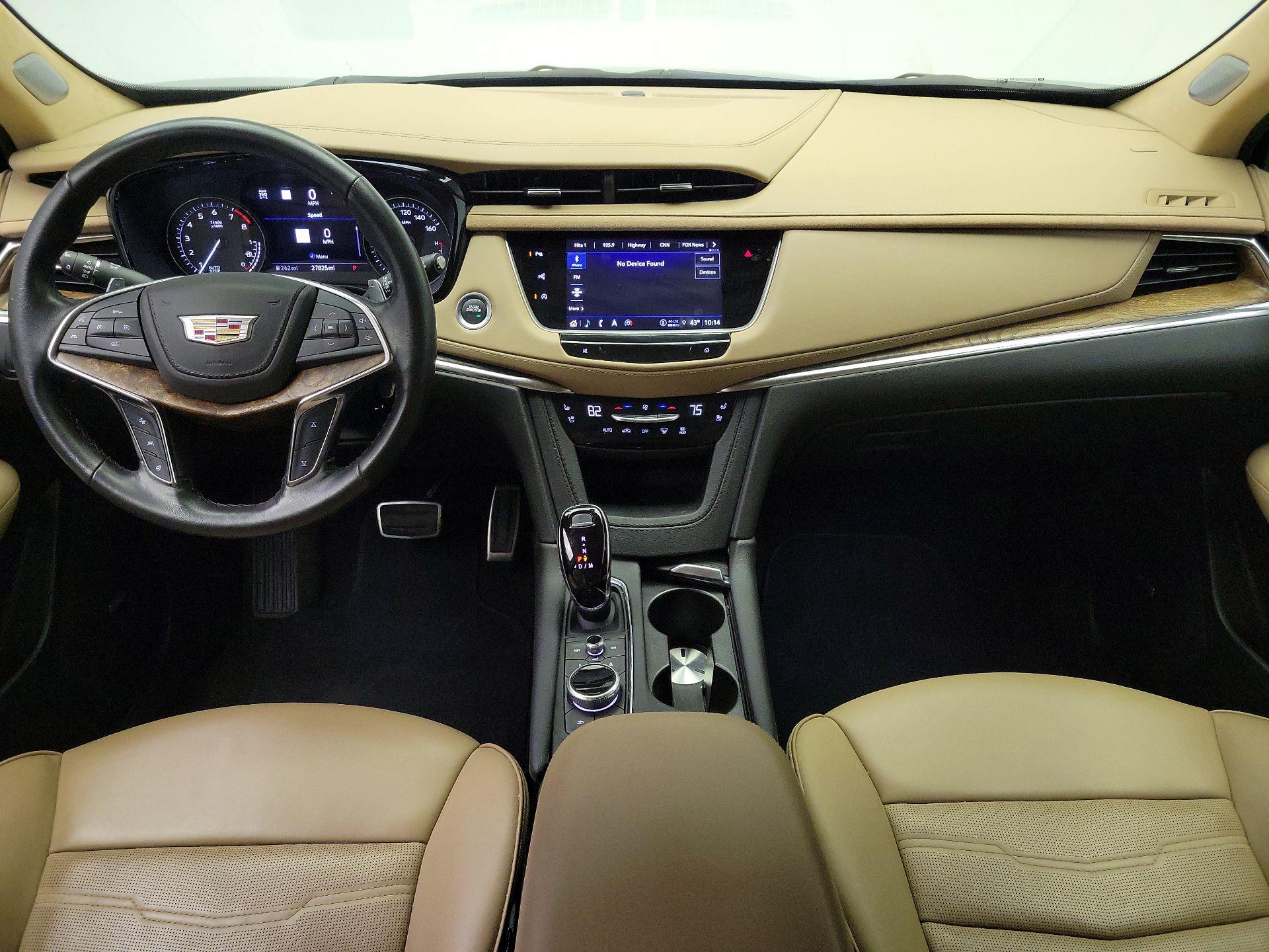 Thumbnail: 2023 Cadillac XT5 - 9