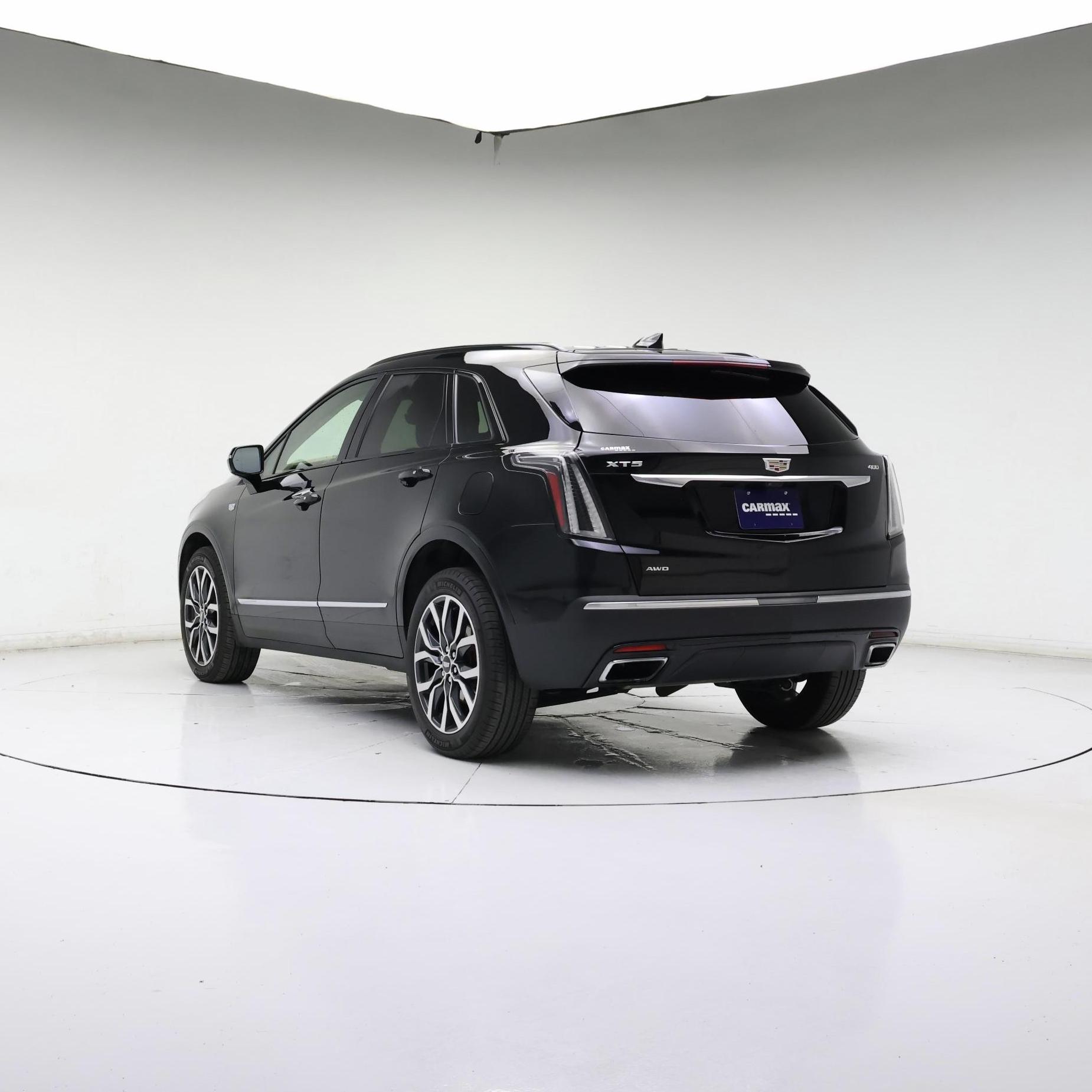 Thumbnail: 2023 Cadillac XT5 - 2