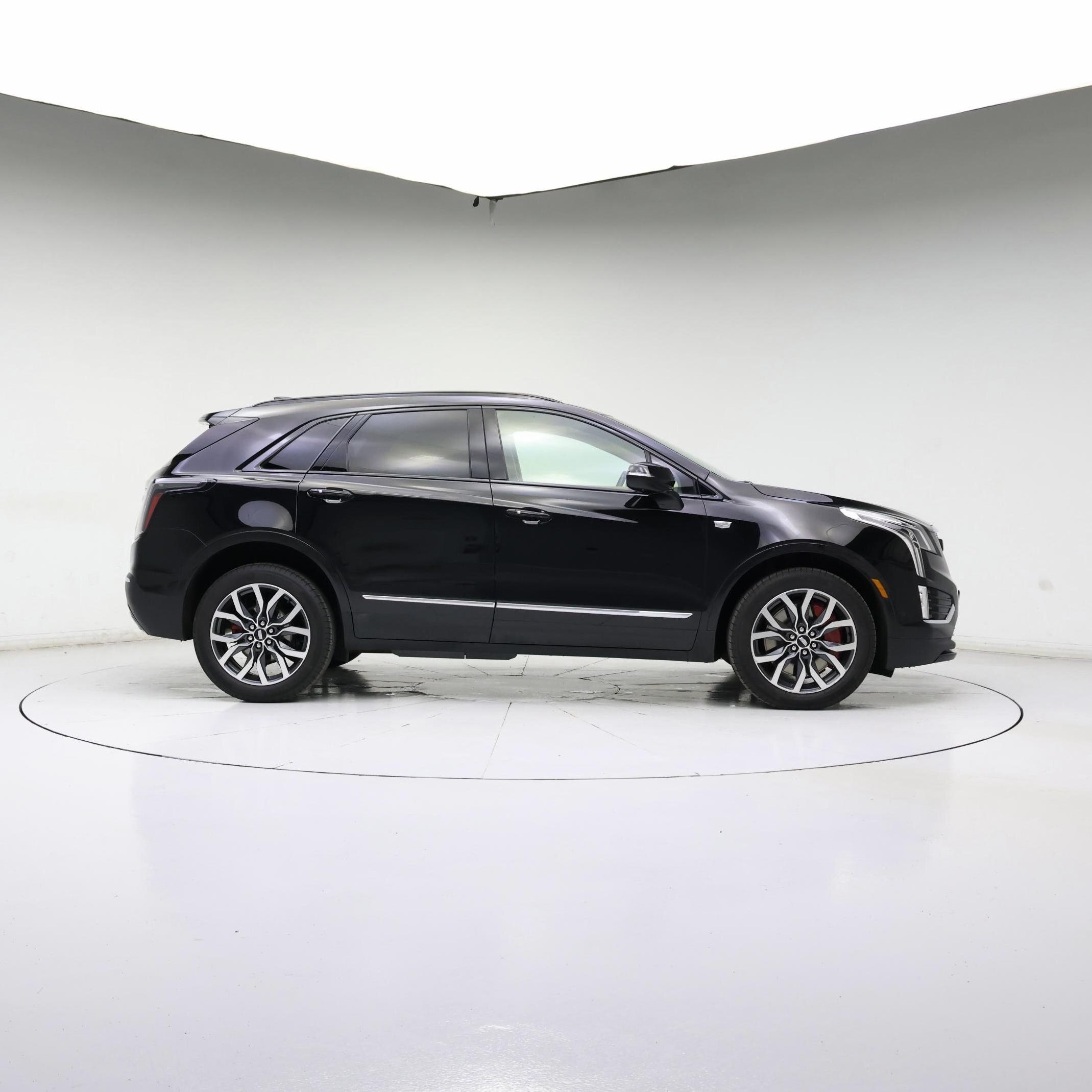 Thumbnail: 2023 Cadillac XT5 - 7