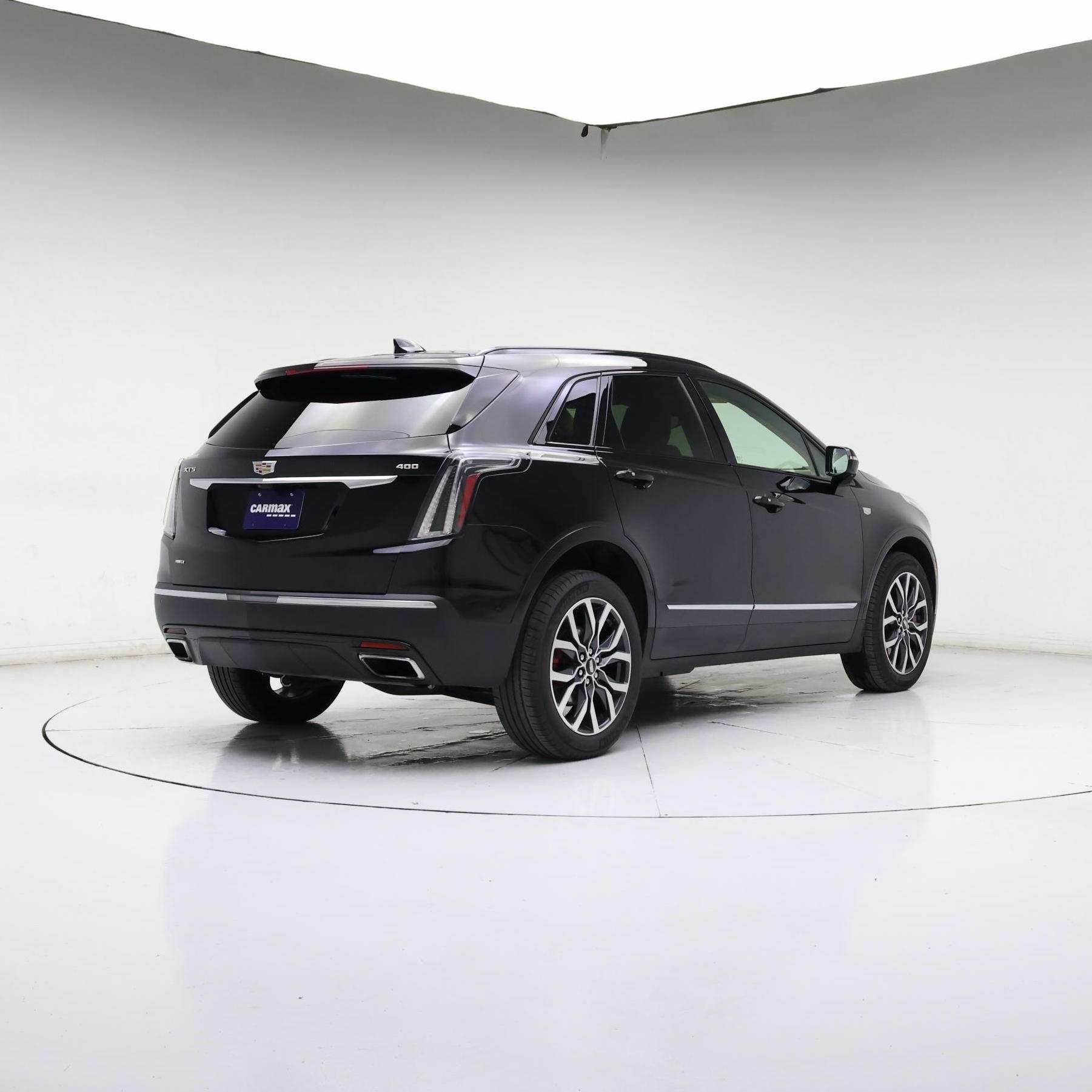 Thumbnail: 2023 Cadillac XT5 - 8