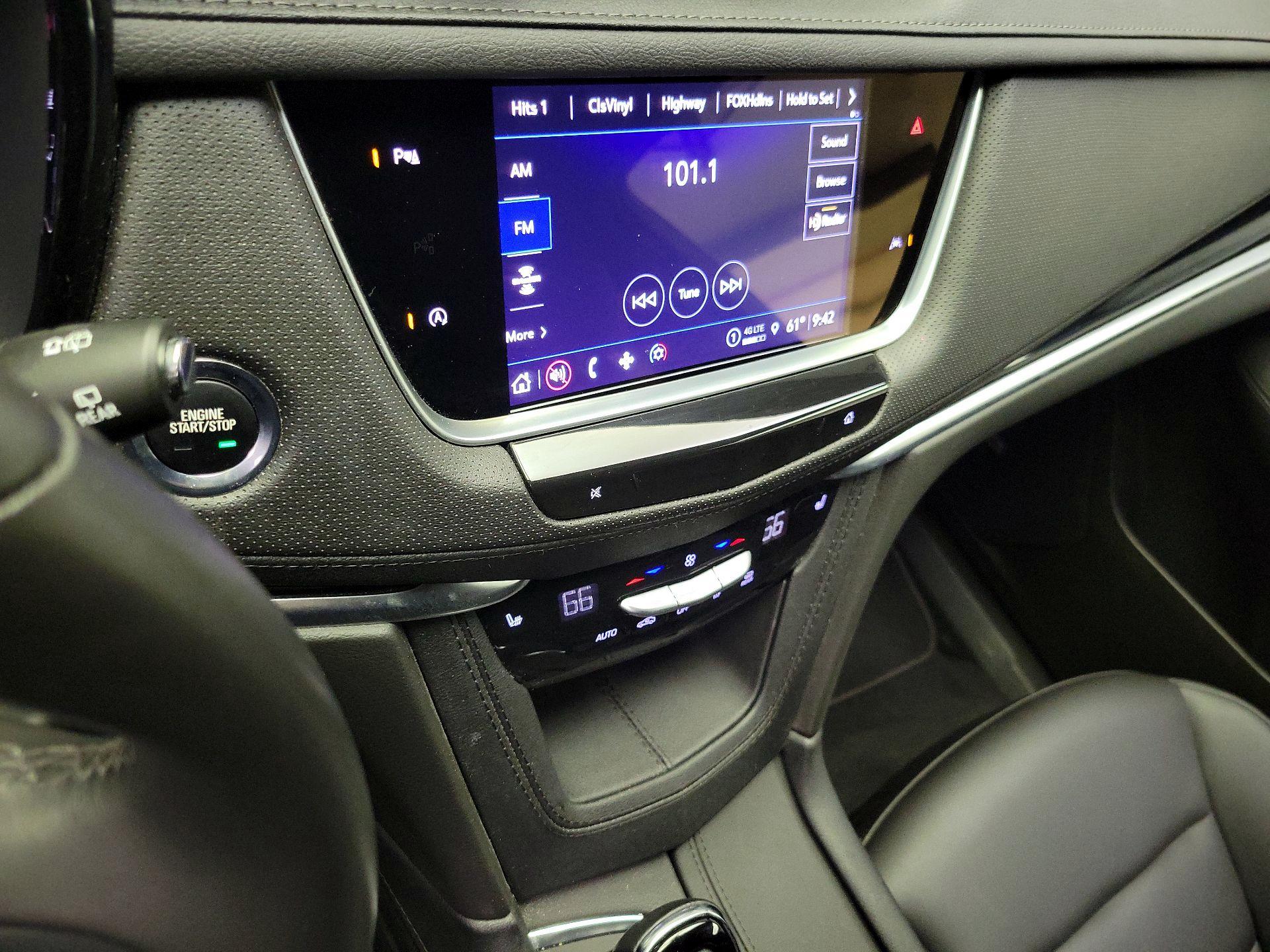 Thumbnail: 2024 Cadillac XT6 - 16