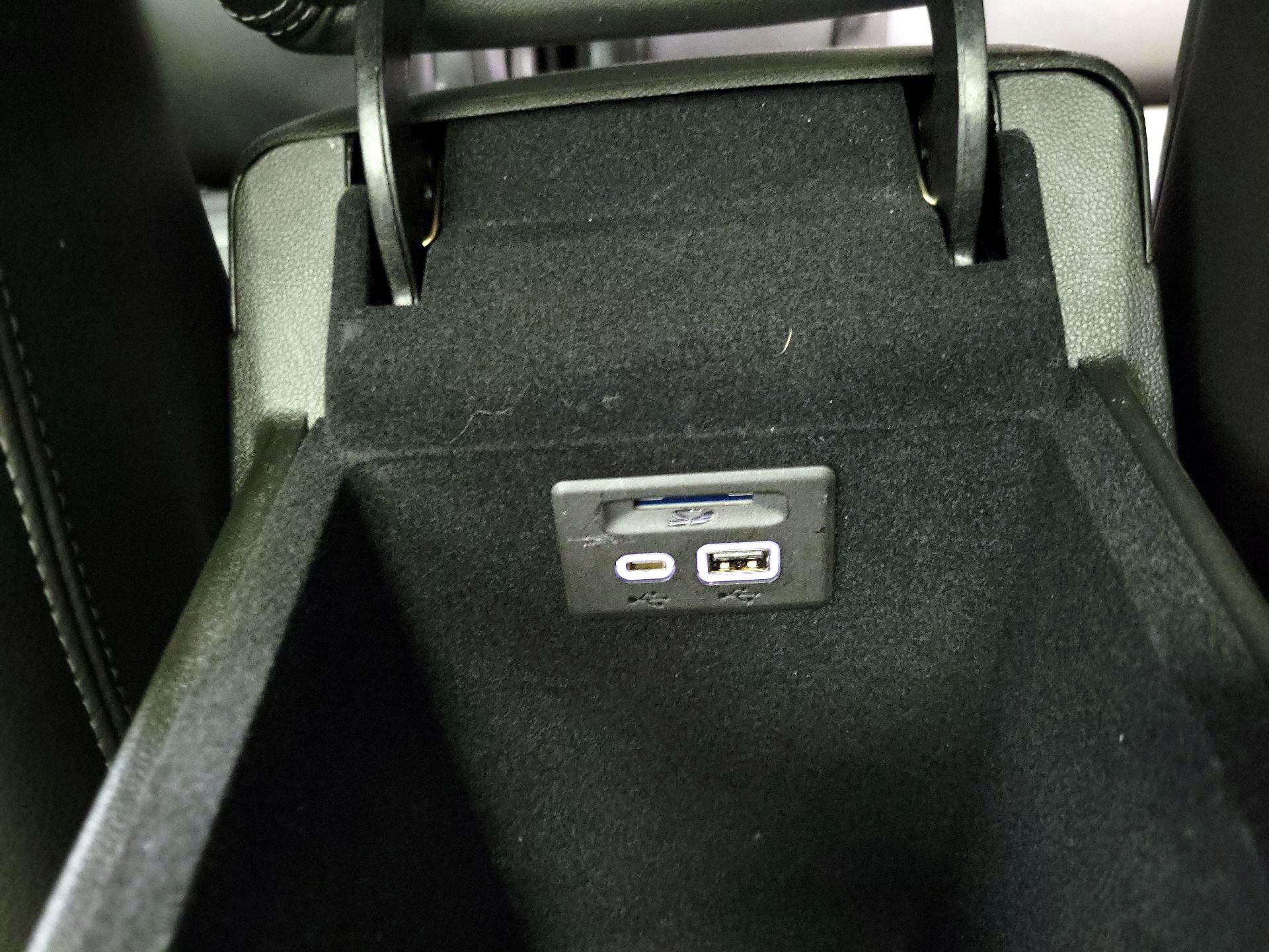 Thumbnail: 2024 Cadillac XT6 - 19