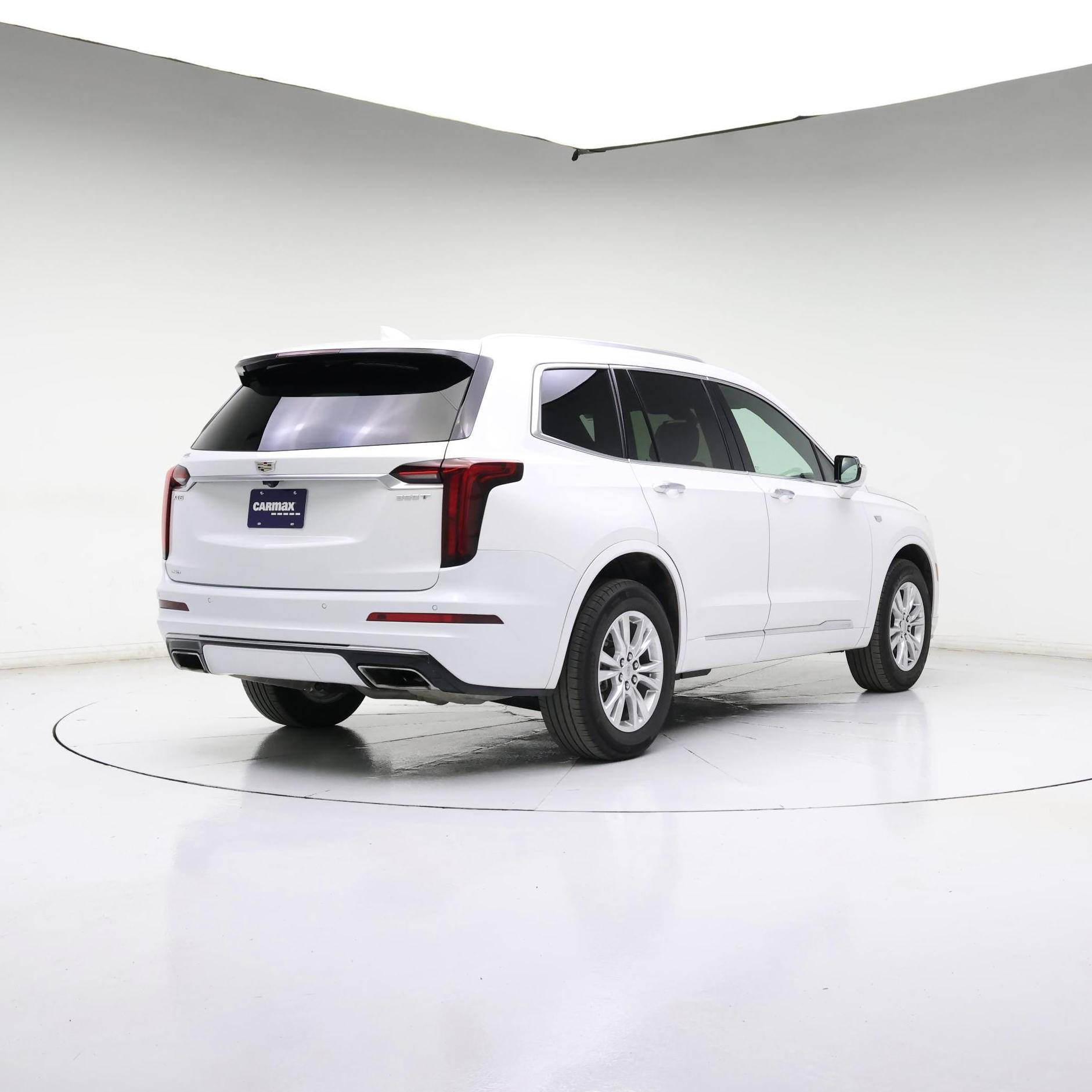 Thumbnail: 2024 Cadillac XT6 - 8