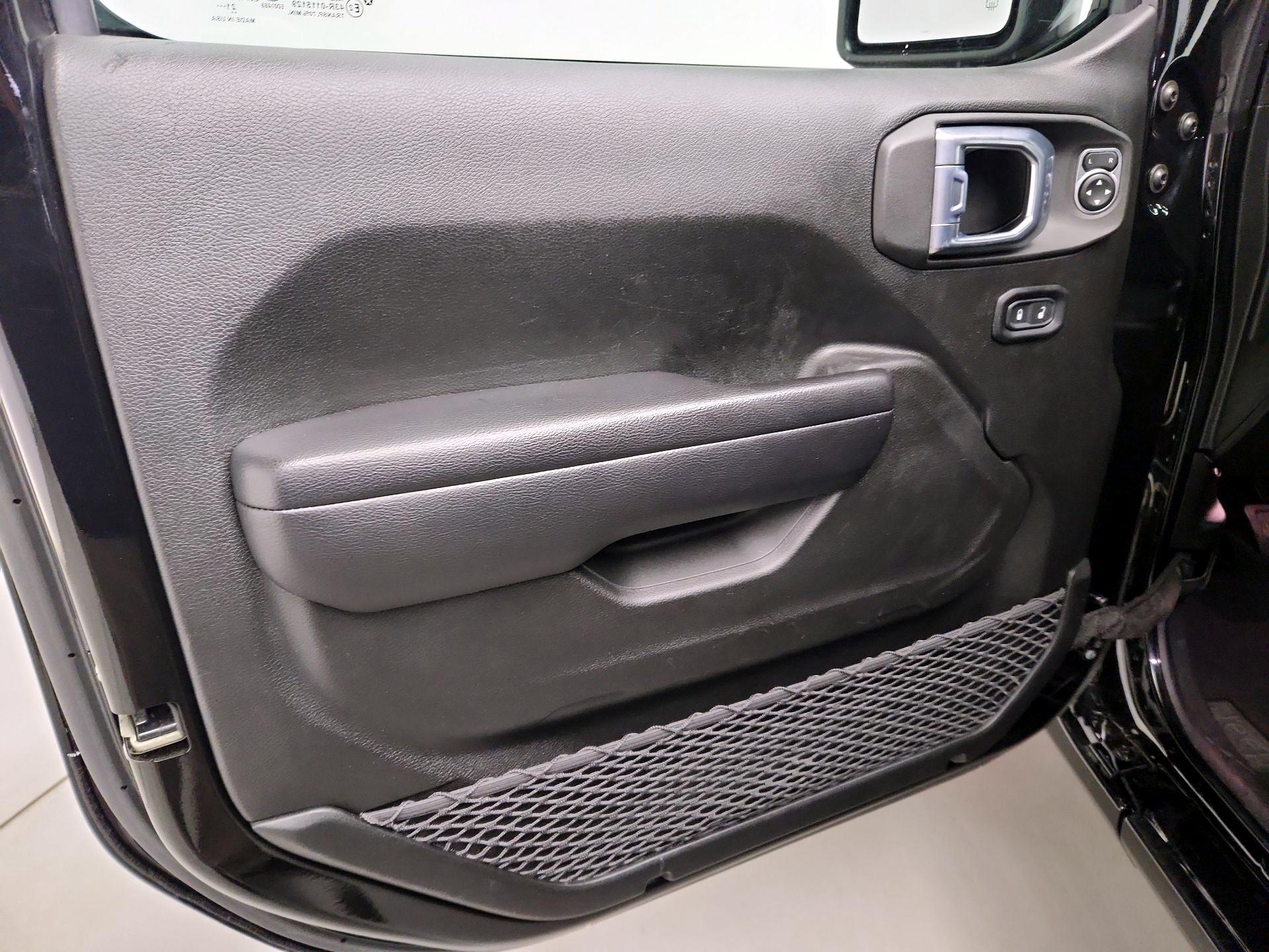 Thumbnail: 2021 Jeep Wrangler - 12