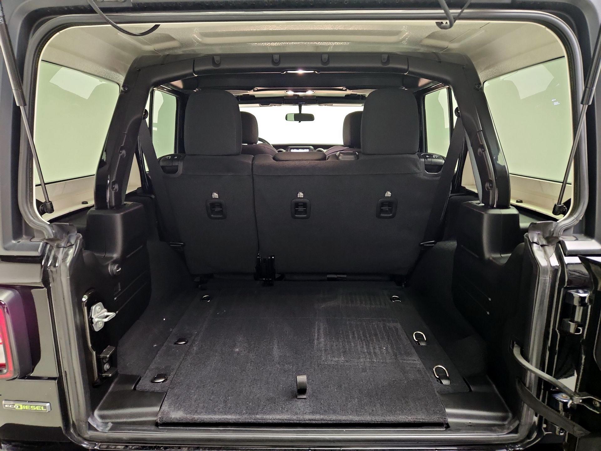 Thumbnail: 2021 Jeep Wrangler - 20