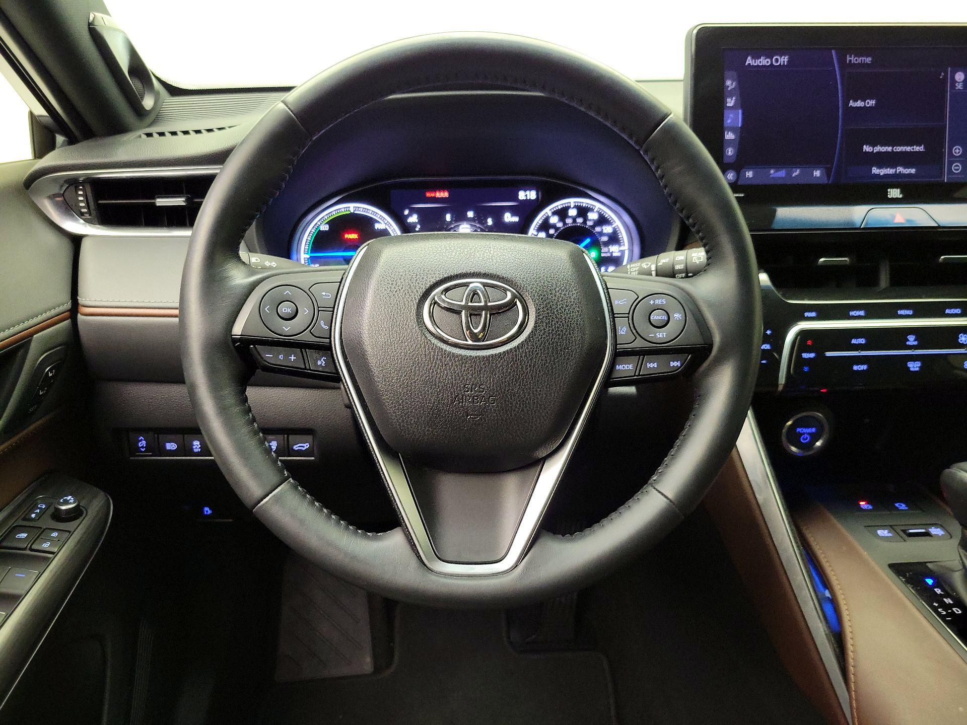 Thumbnail: 2021 Toyota Venza - 10