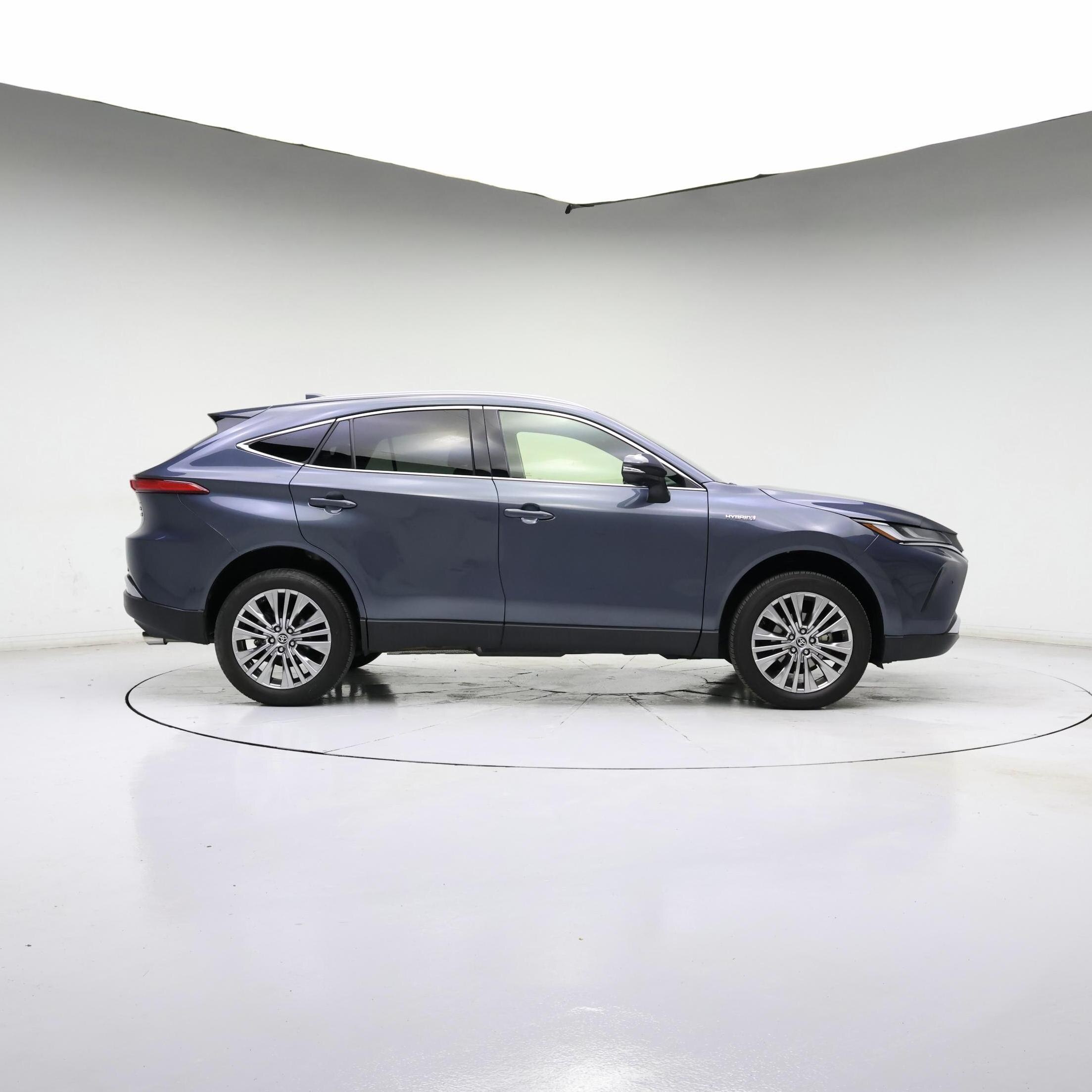 Thumbnail: 2021 Toyota Venza - 7