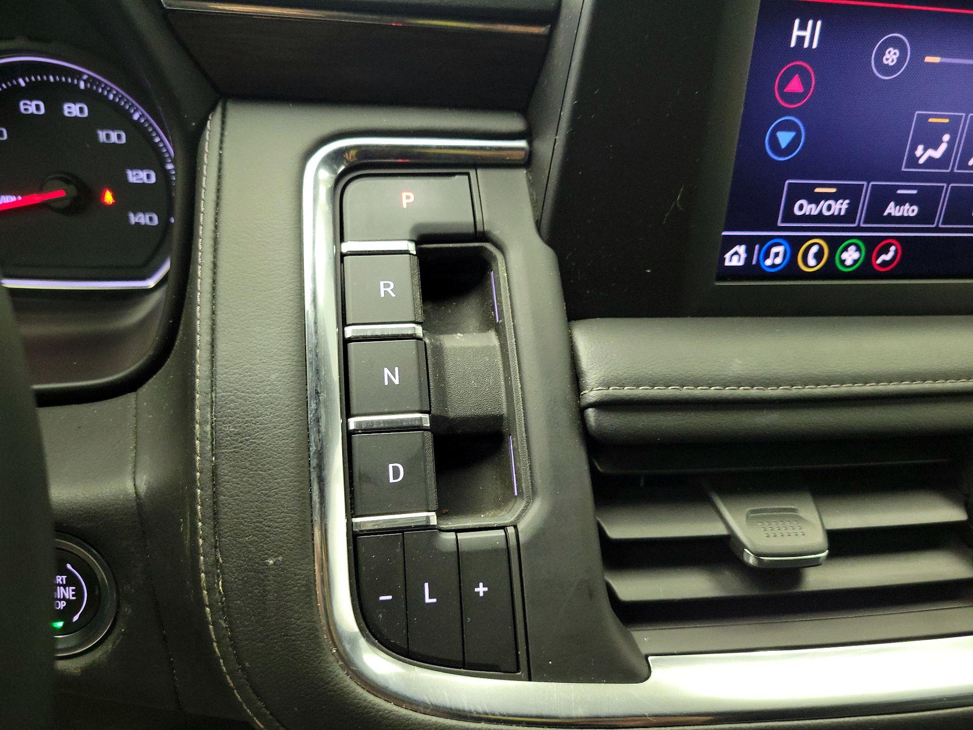 Thumbnail: 2023 Chevrolet Tahoe - 17