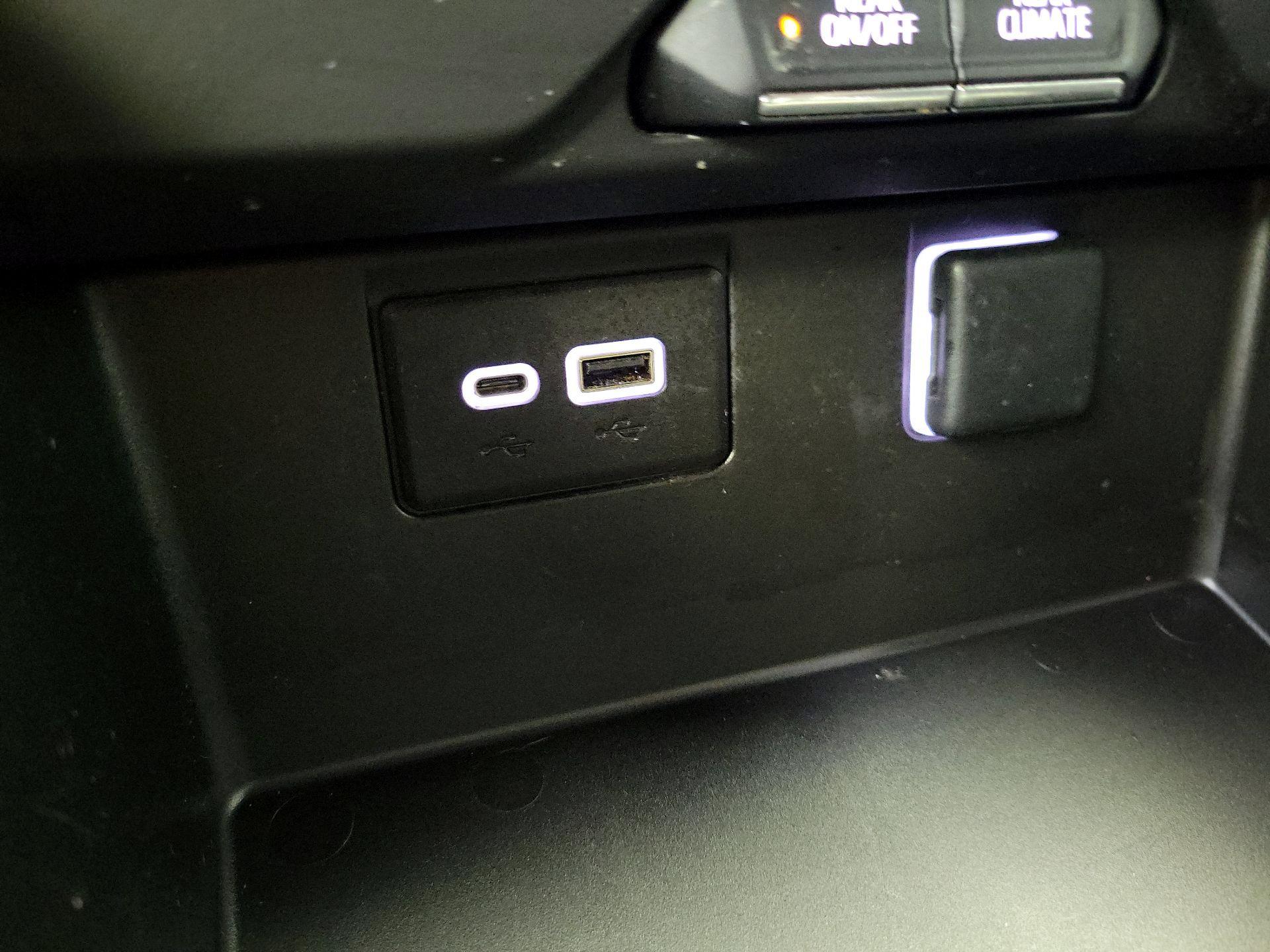 Thumbnail: 2023 Chevrolet Tahoe - 18