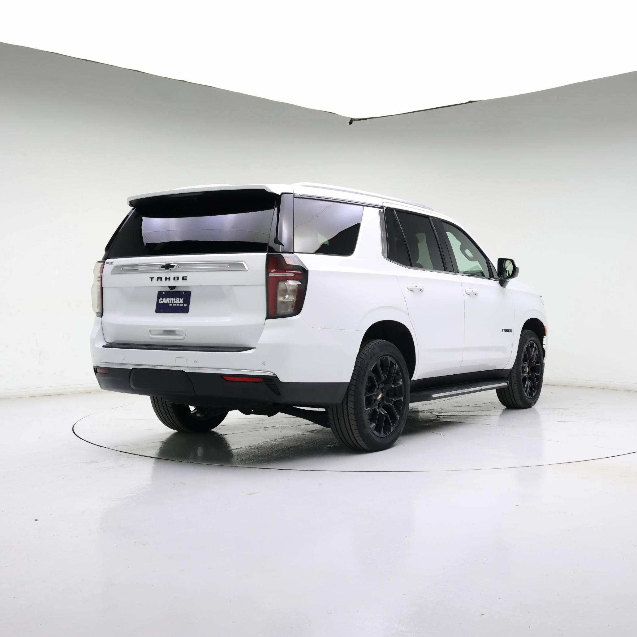 Thumbnail: 2023 Chevrolet Tahoe - 4