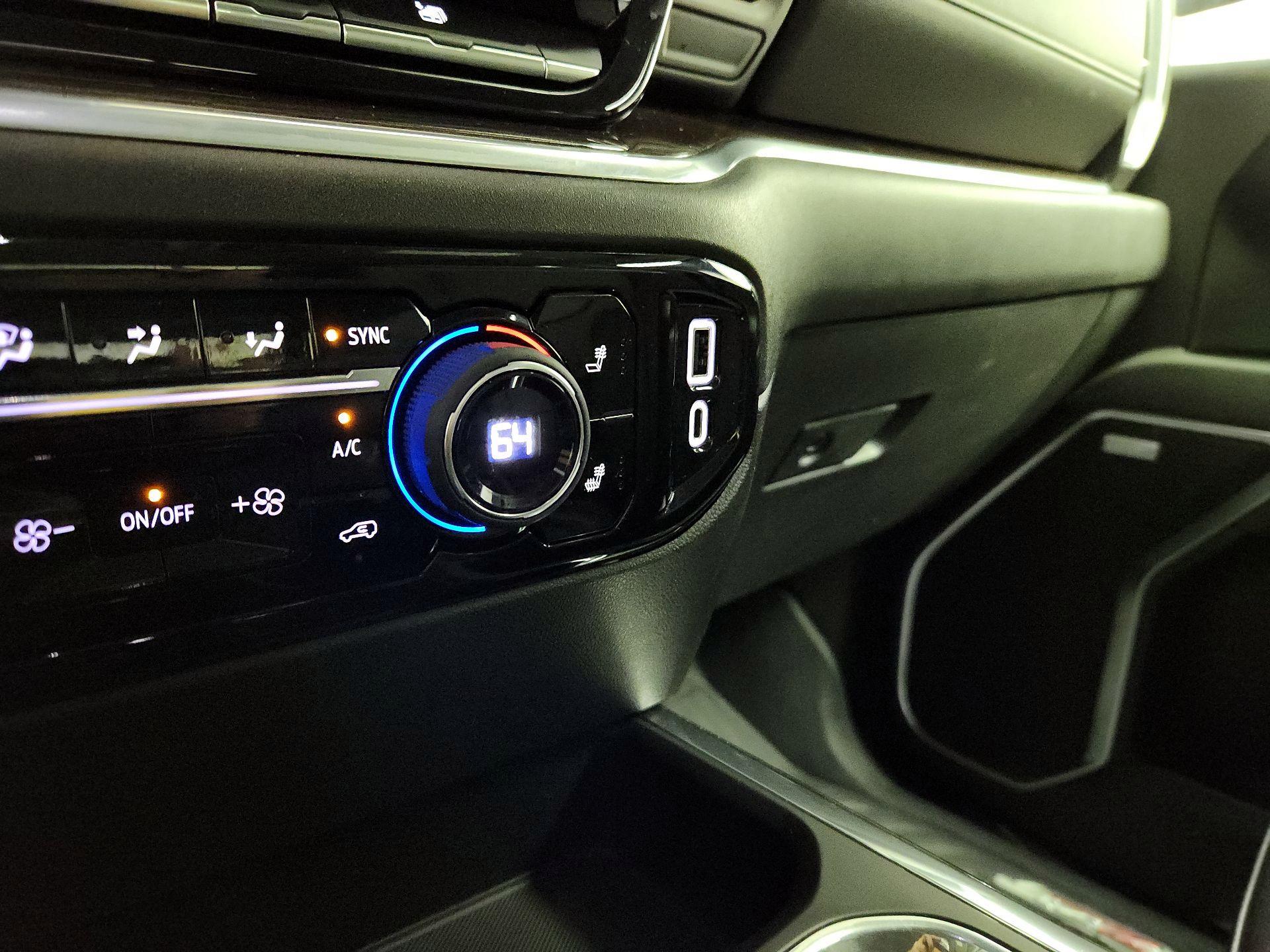 Thumbnail: 2022 Chevrolet Silverado 1500 - 18