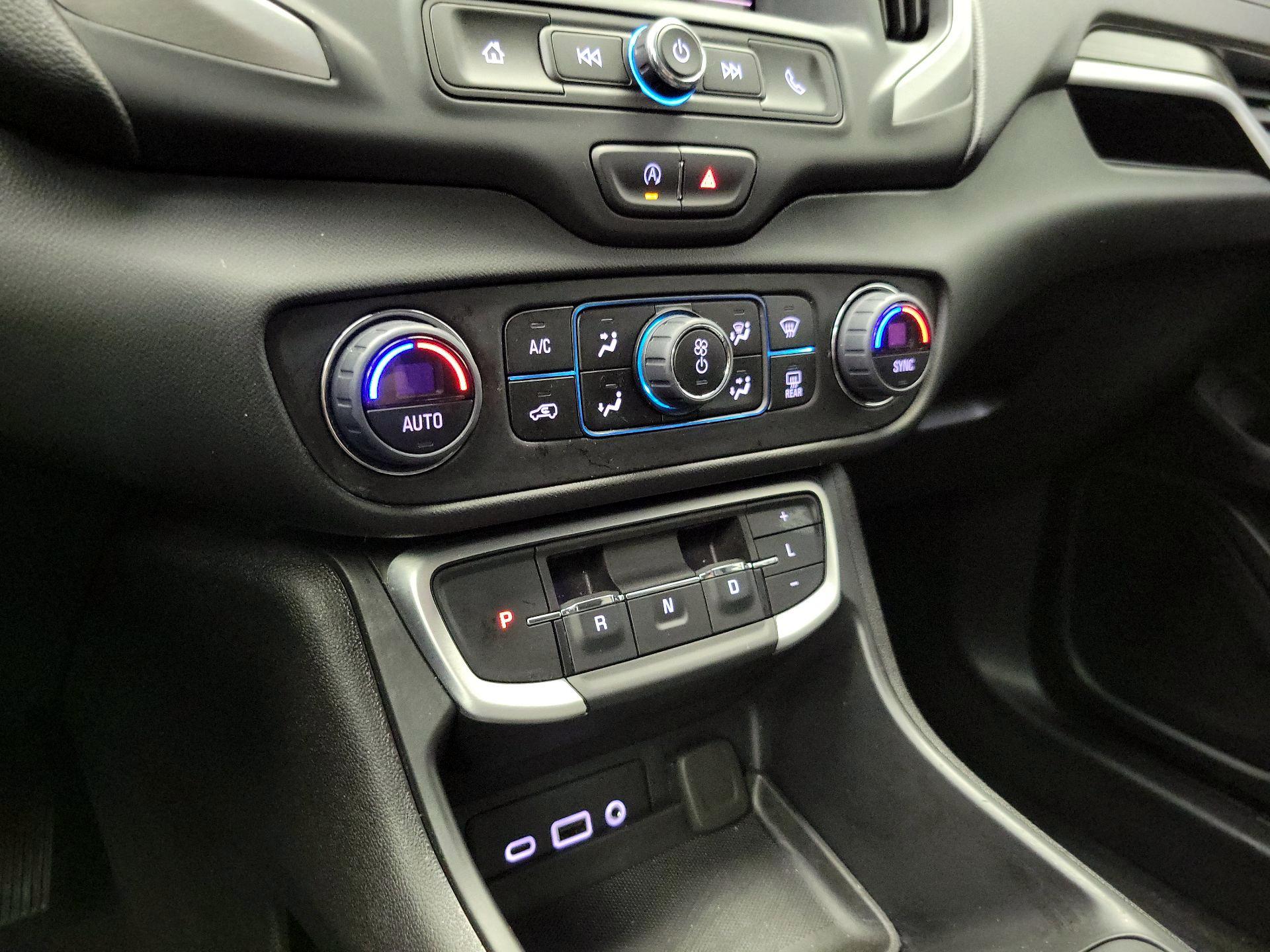 Thumbnail: 2023 GMC Terrain - 17