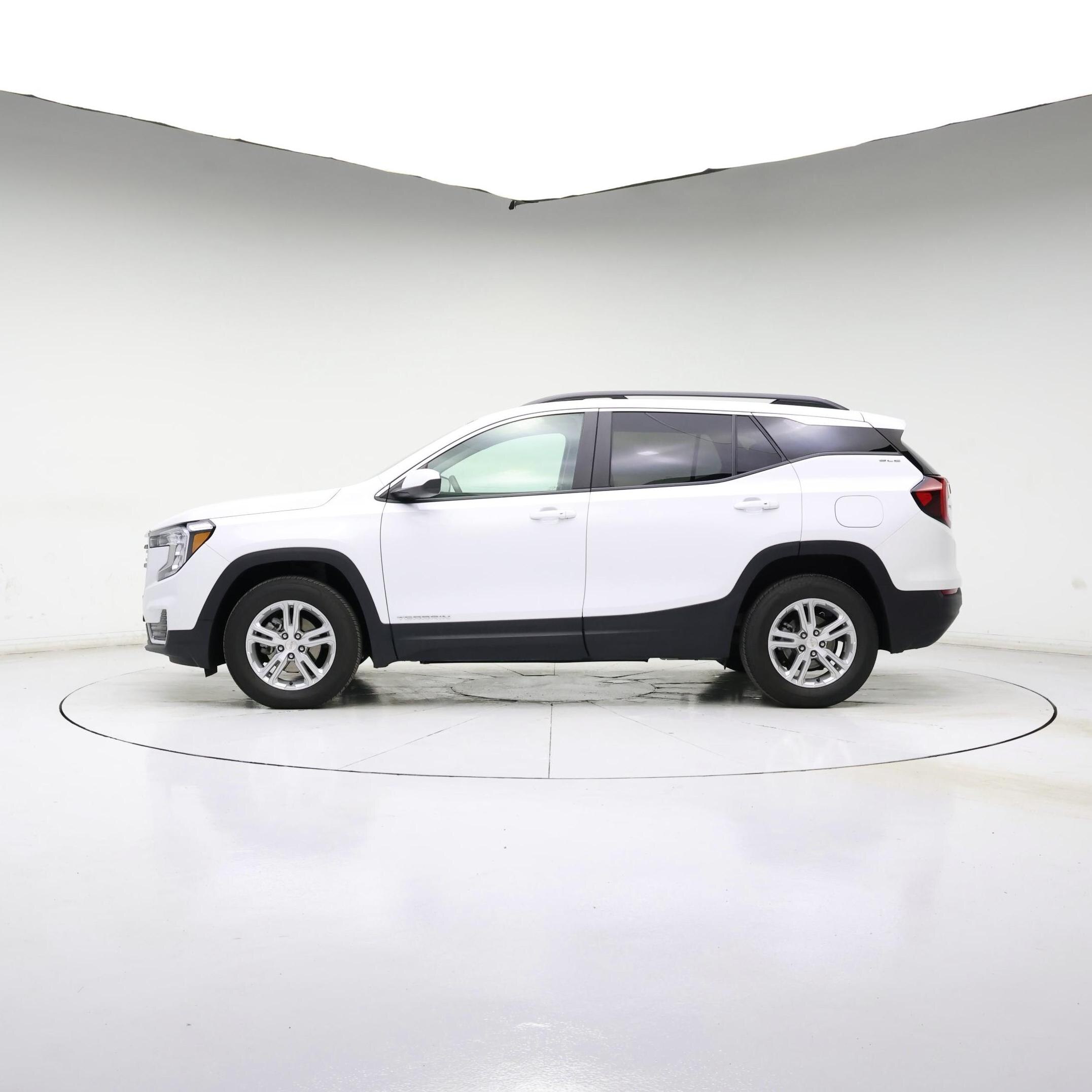 Thumbnail: 2023 GMC Terrain - 3