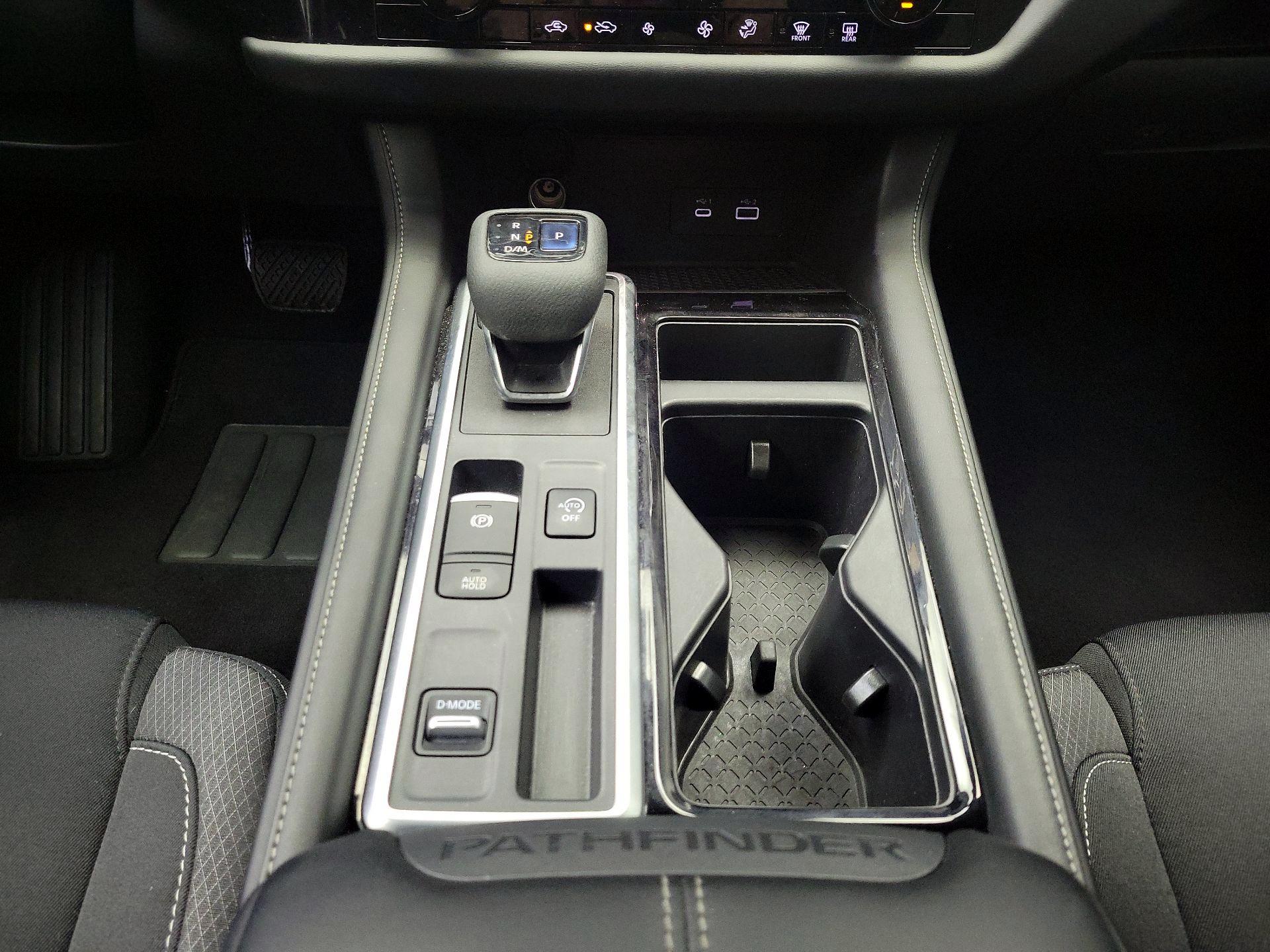 Thumbnail: 2022 Nissan Pathfinder - 17