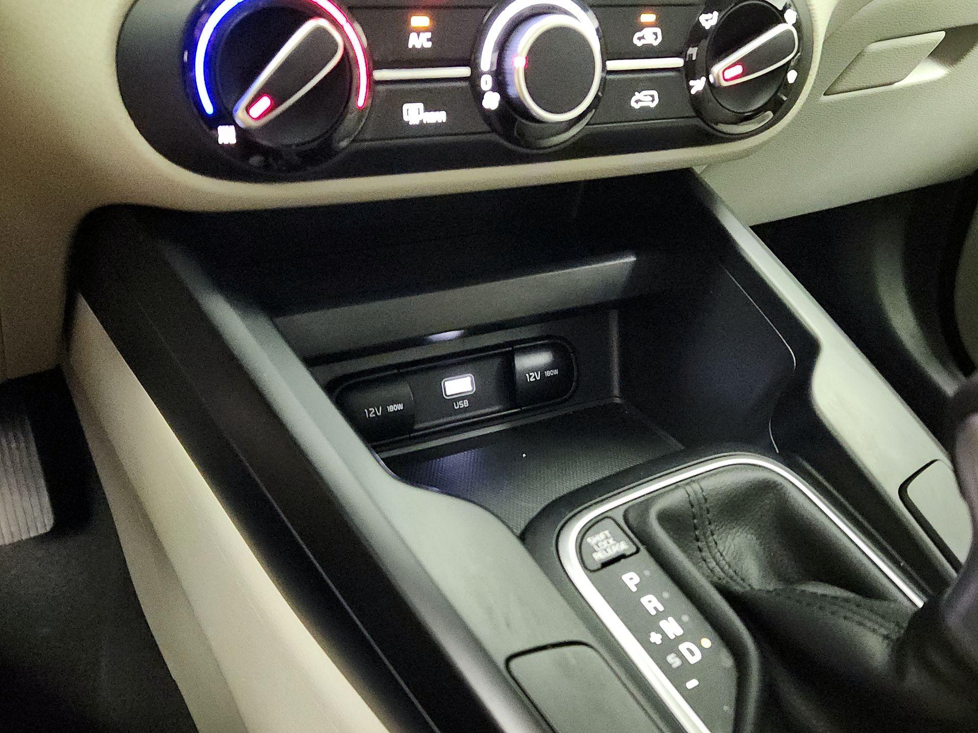 Thumbnail: 2025 Kia Soul - 18