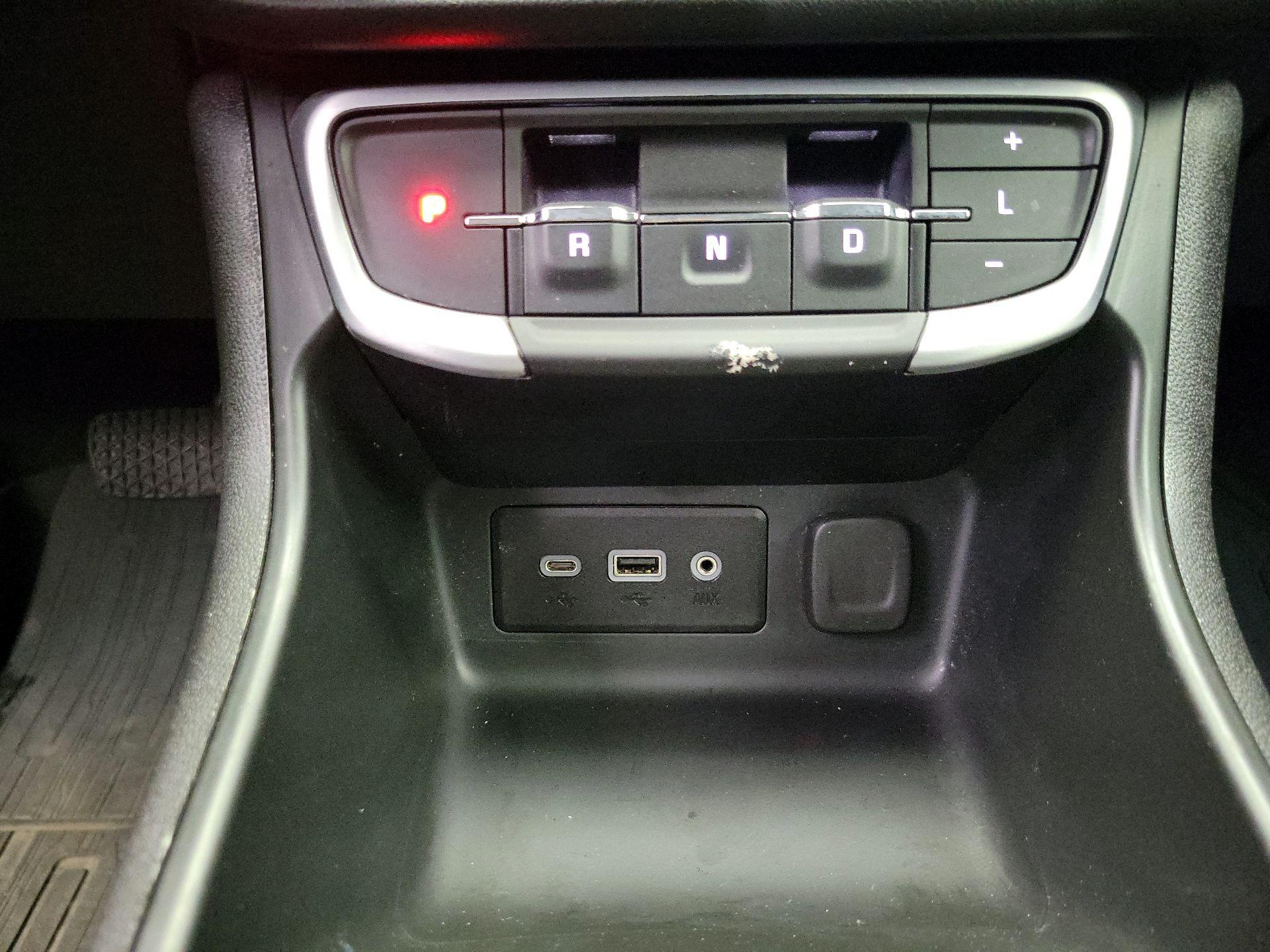 Thumbnail: 2022 GMC Terrain - 17