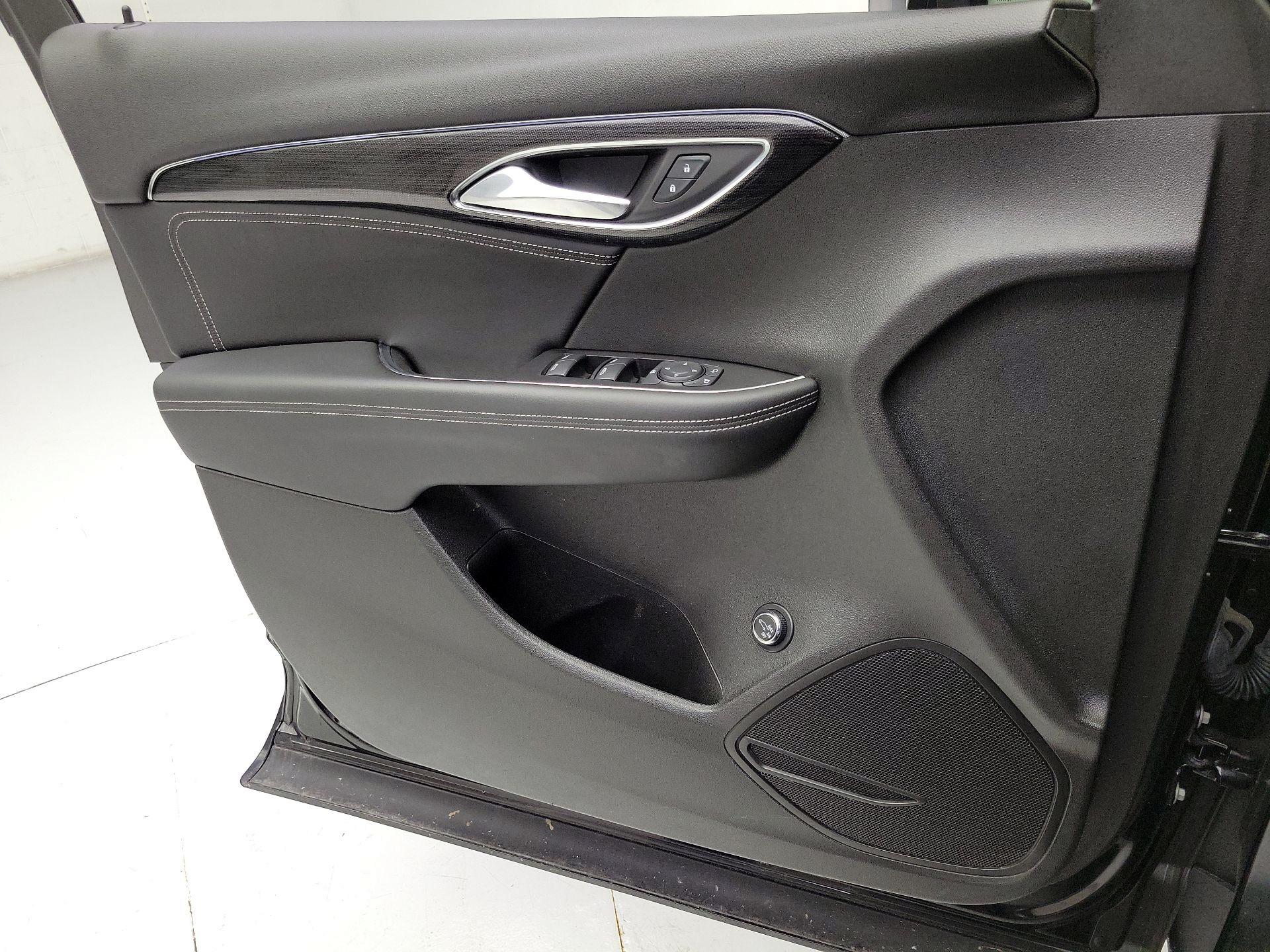 Thumbnail: 2023 Buick Envision - 12