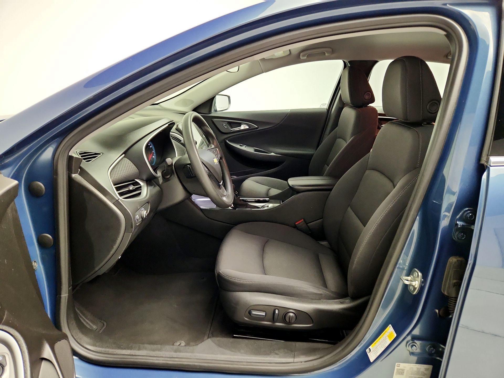 Thumbnail: 2024 Chevrolet Malibu - 11