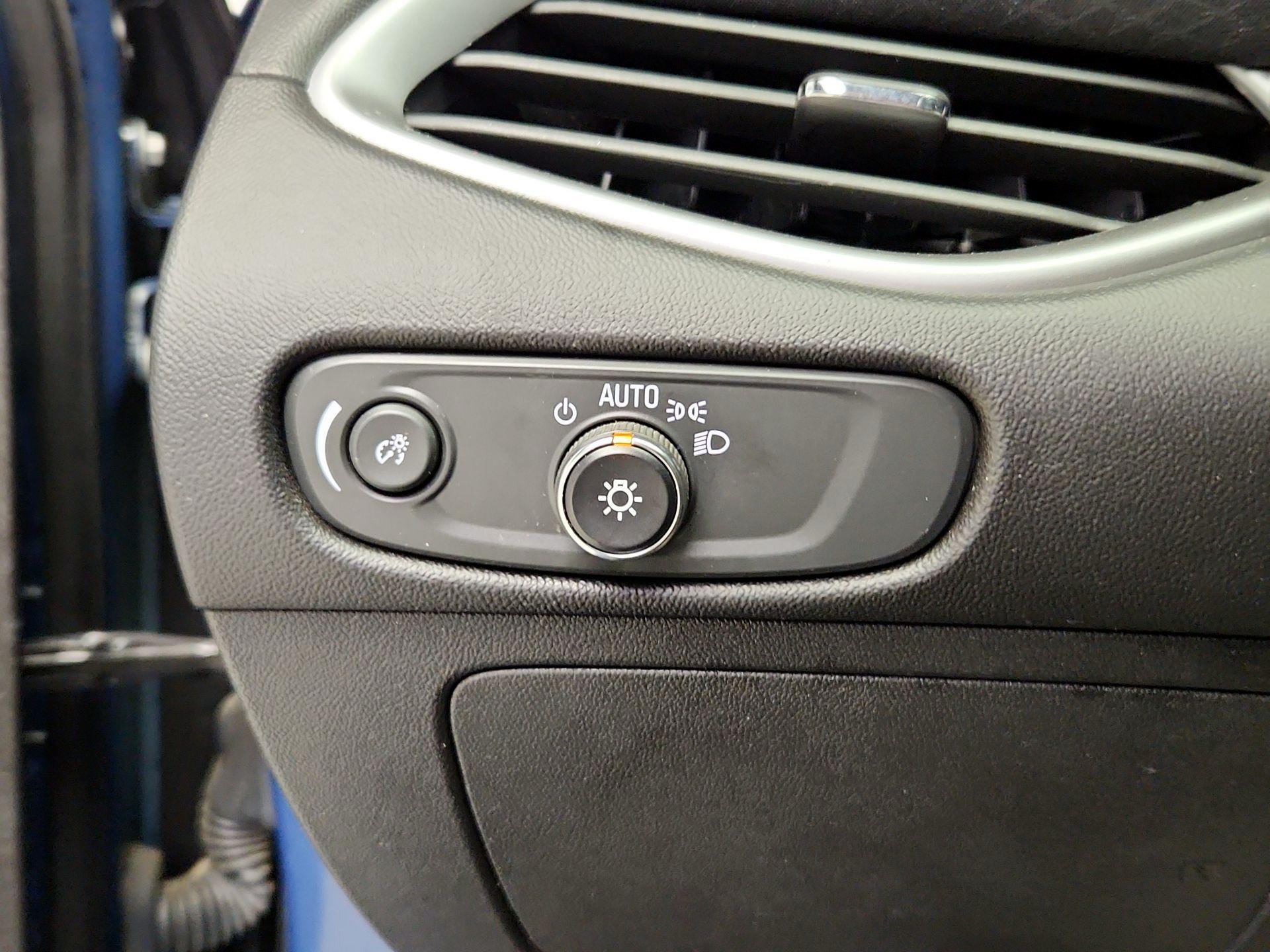 Thumbnail: 2024 Chevrolet Malibu - 13