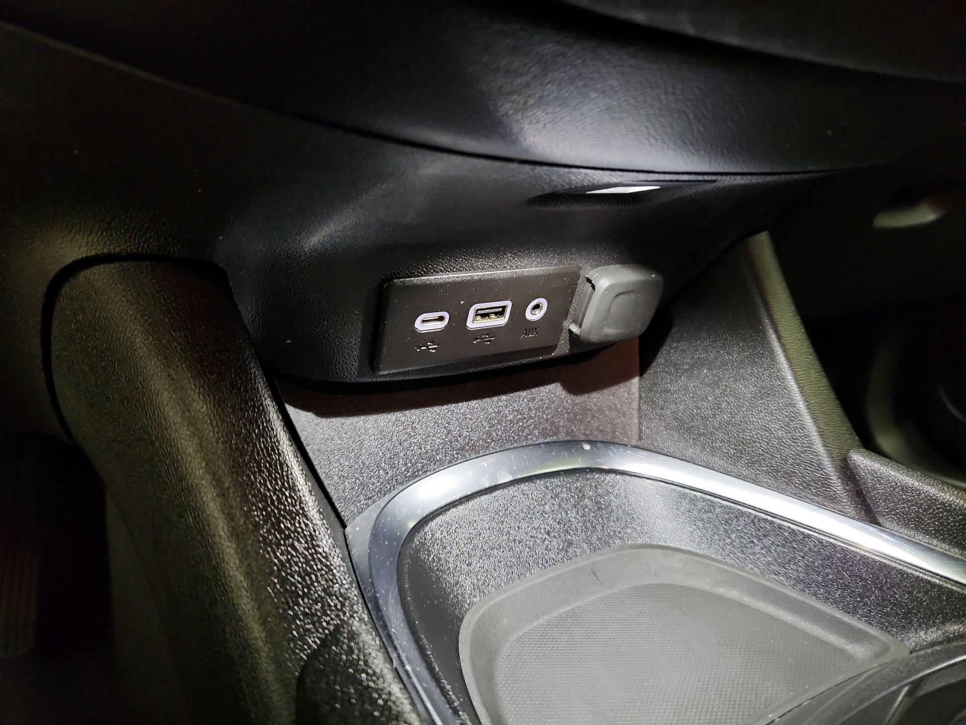 Thumbnail: 2024 Chevrolet Malibu - 18