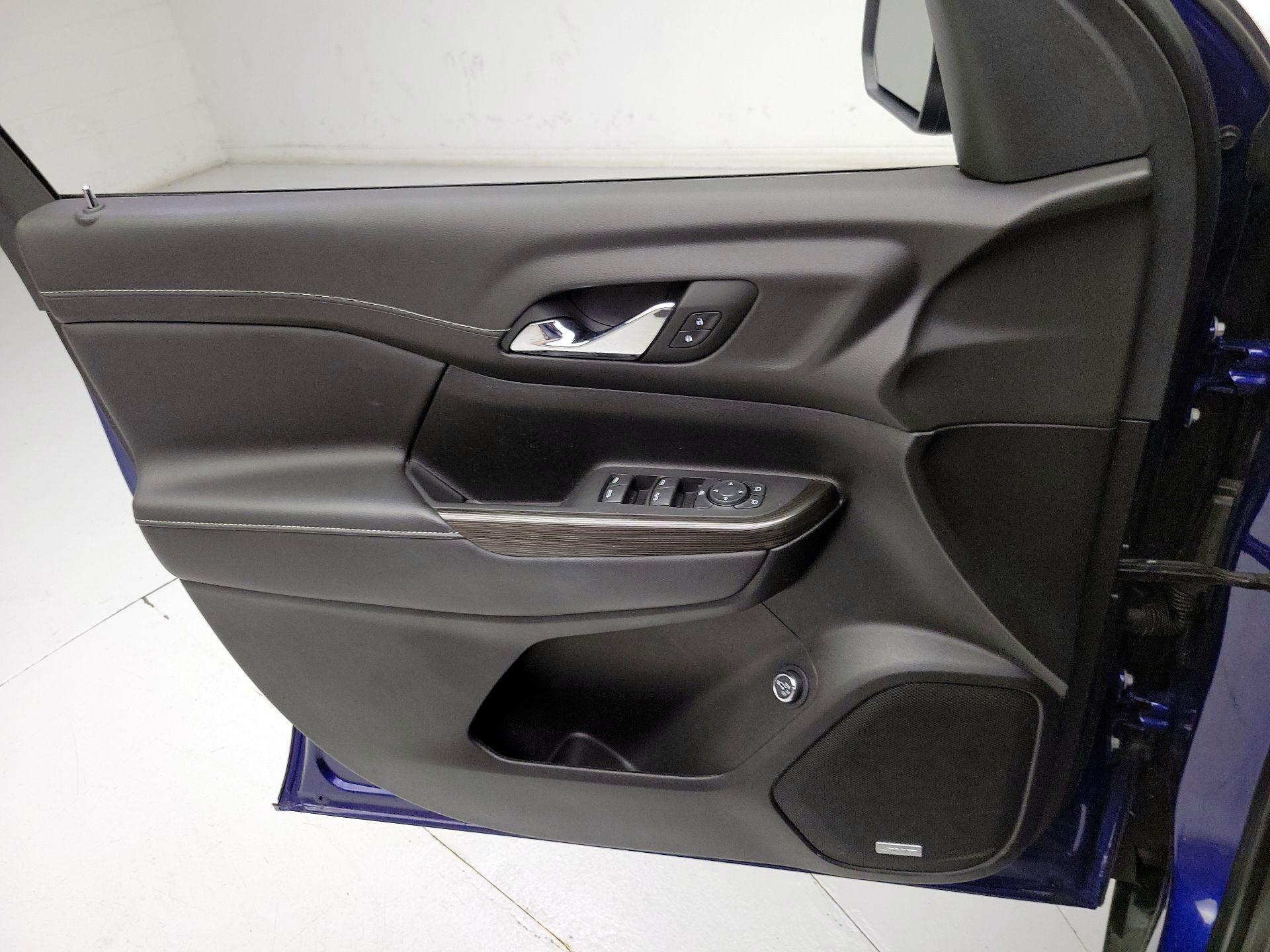 Thumbnail: 2023 GMC Acadia - 12