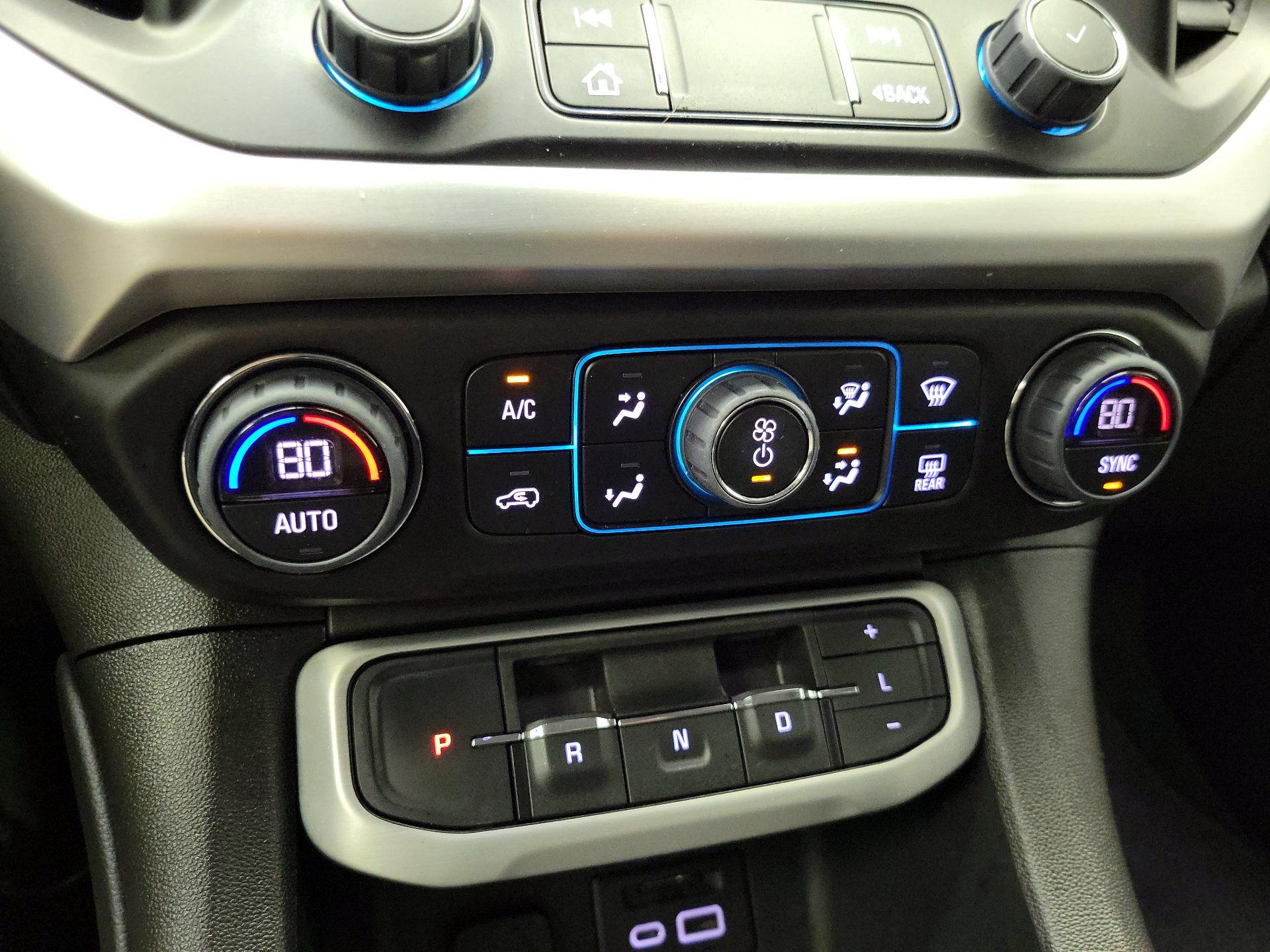 Thumbnail: 2023 GMC Acadia - 17