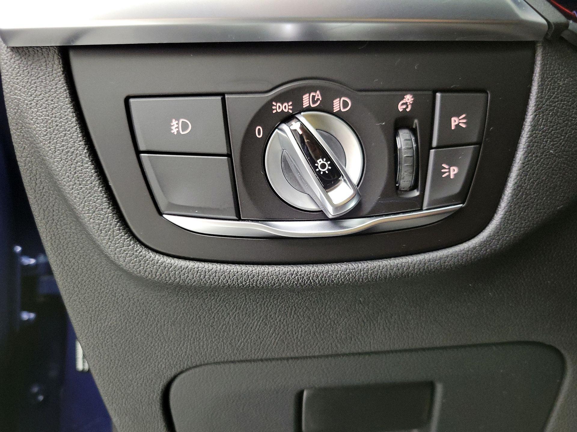 Thumbnail: 2021 BMW X4 - 13