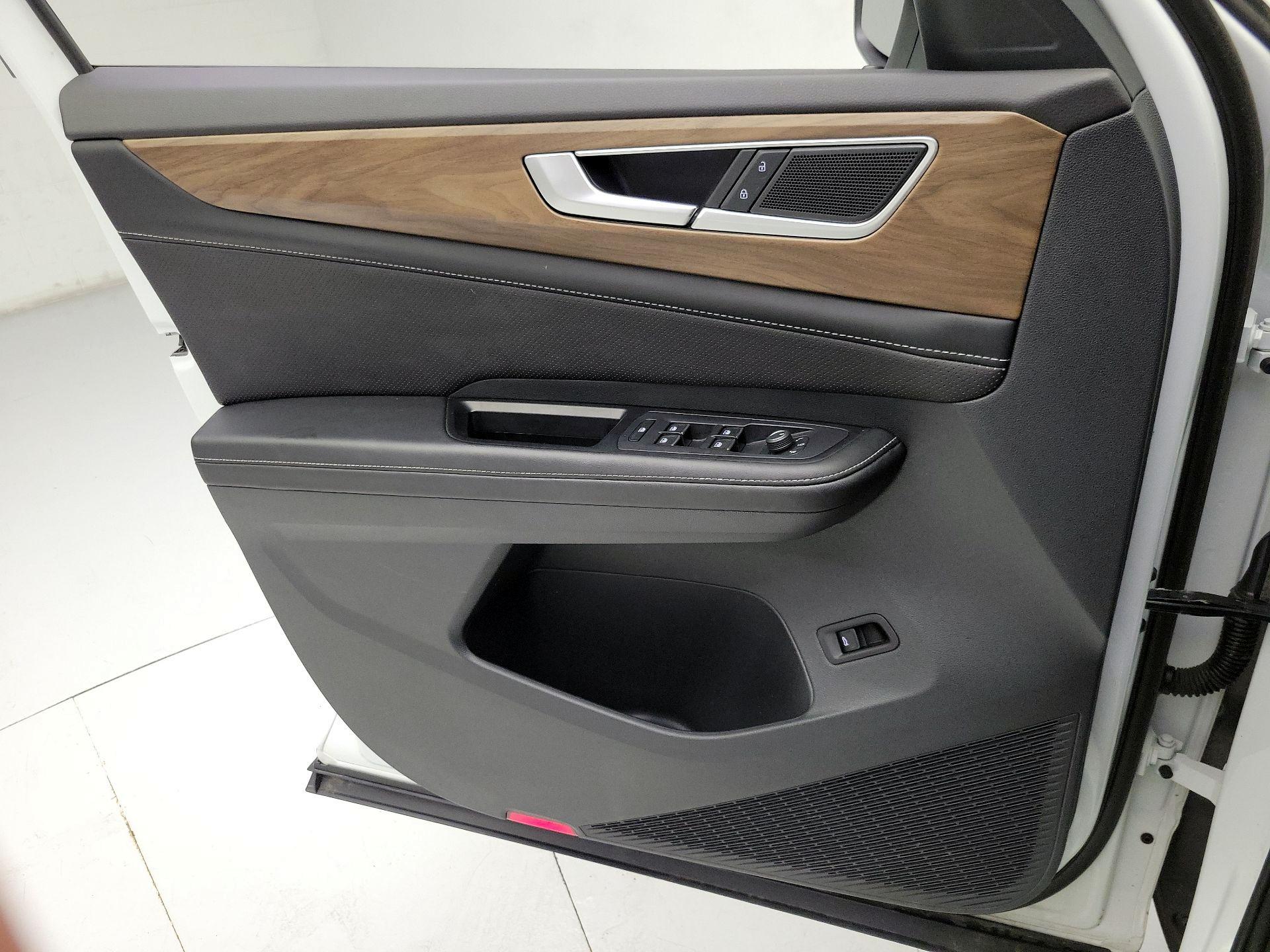 Thumbnail: 2024 Volkswagen Atlas - 12