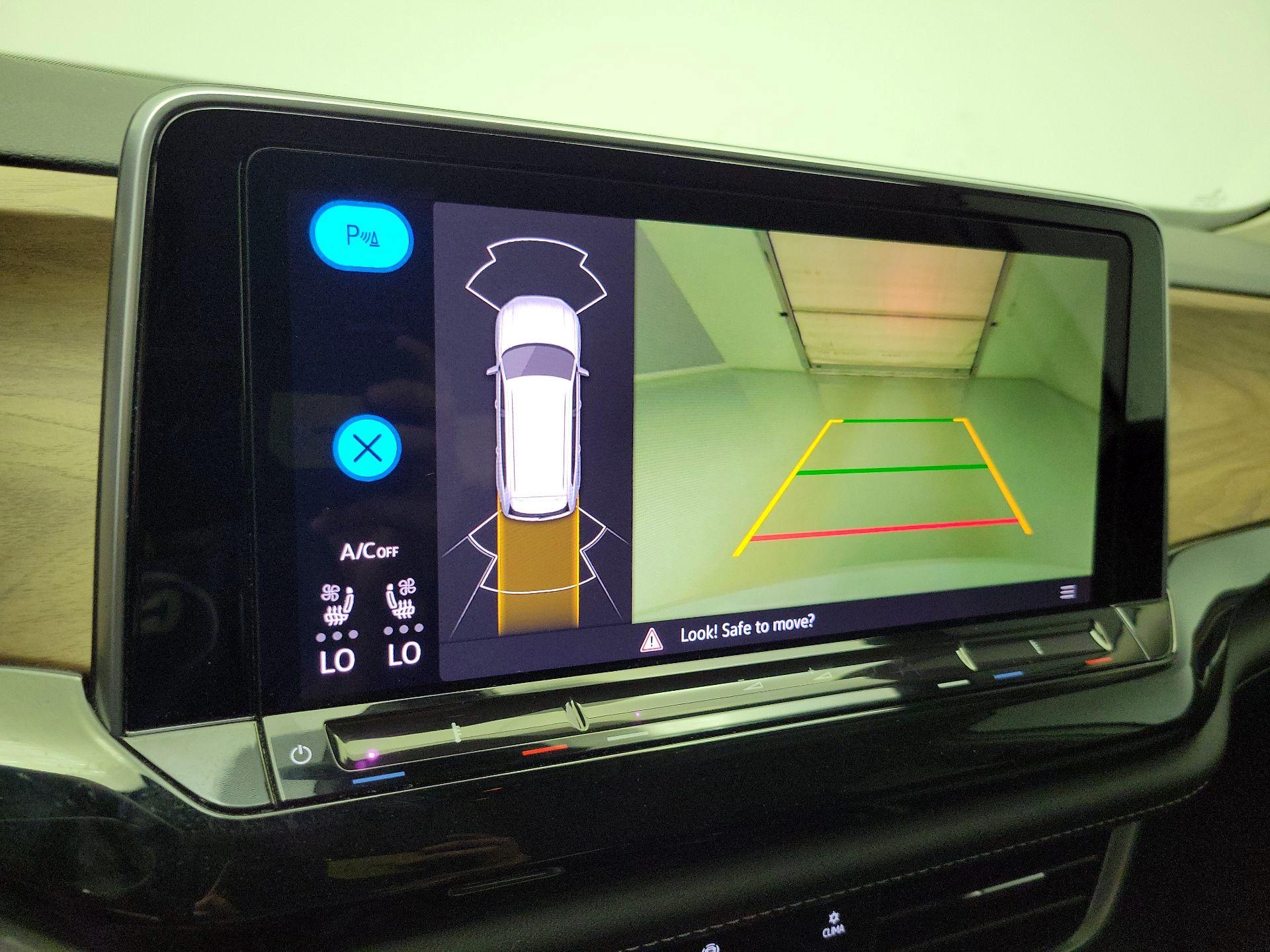 Thumbnail: 2024 Volkswagen Atlas - 14