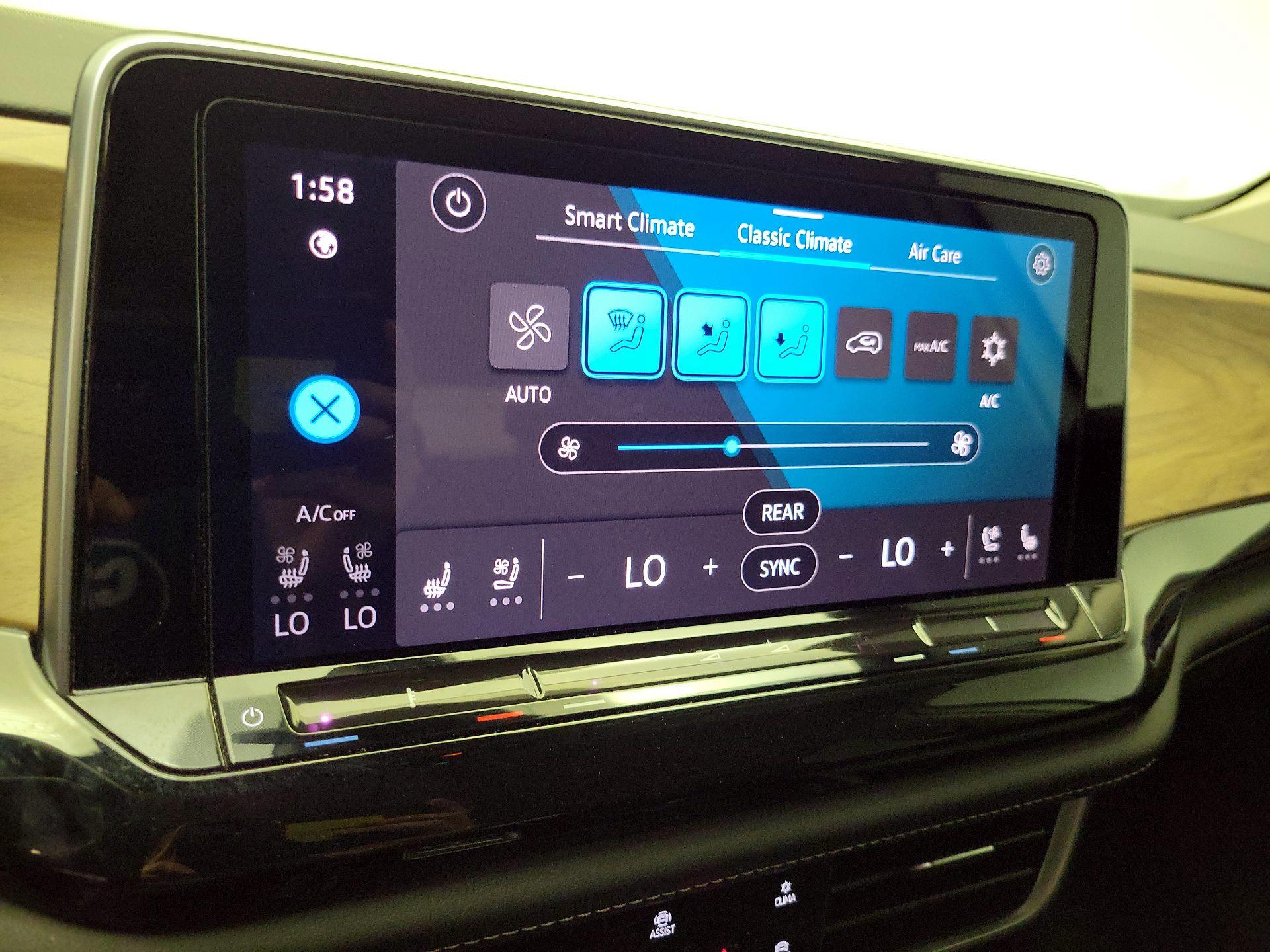 Thumbnail: 2024 Volkswagen Atlas - 16