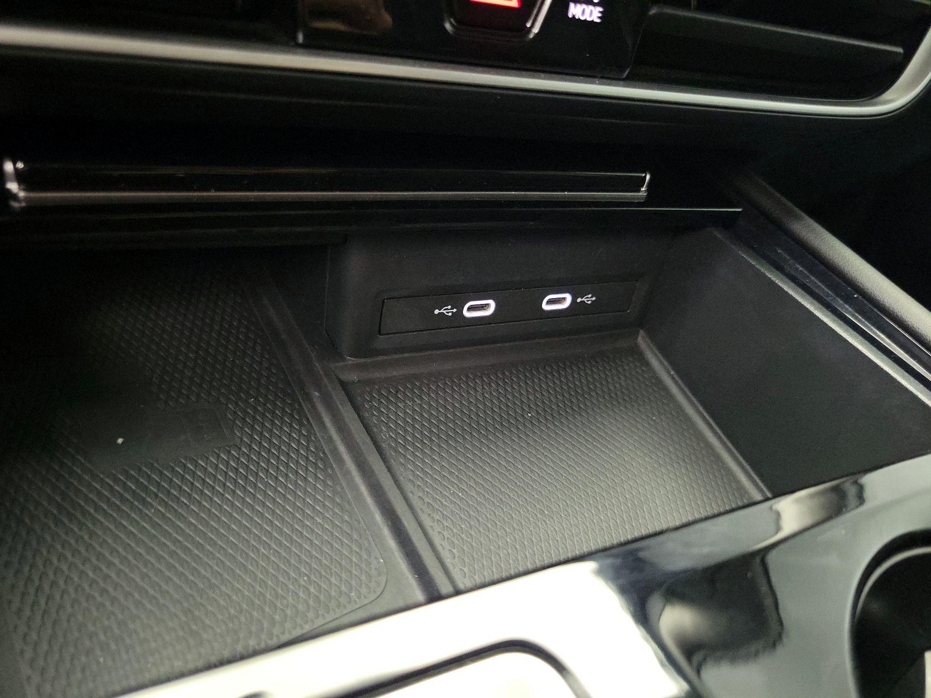 Thumbnail: 2024 Volkswagen Atlas - 18