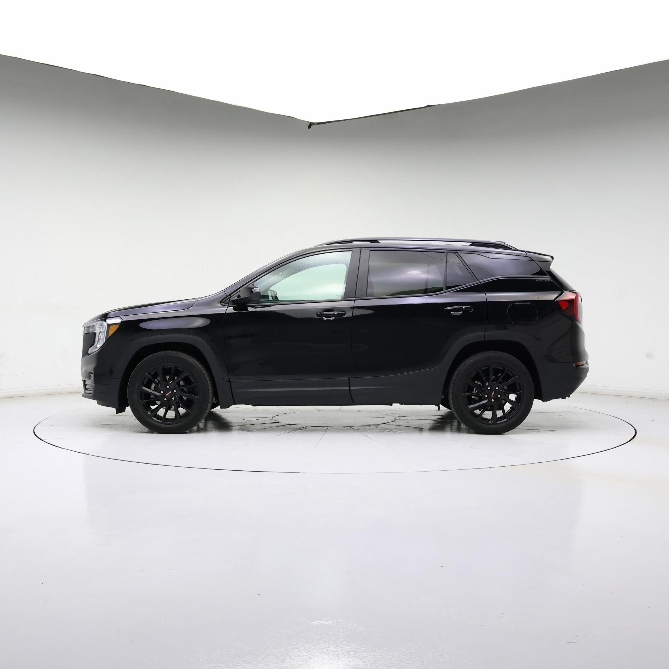 Thumbnail: 2024 GMC Terrain - 3