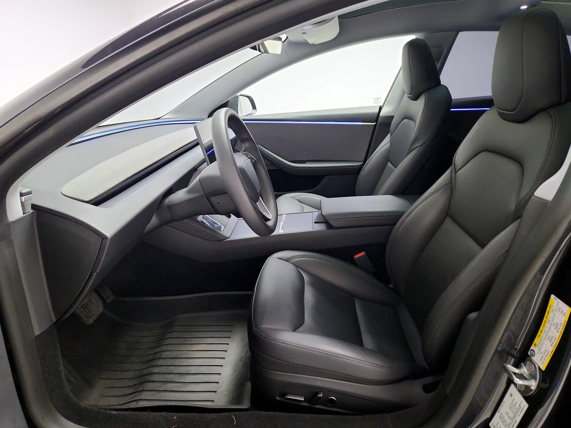 Thumbnail: 2025 Tesla Model 3 - 11