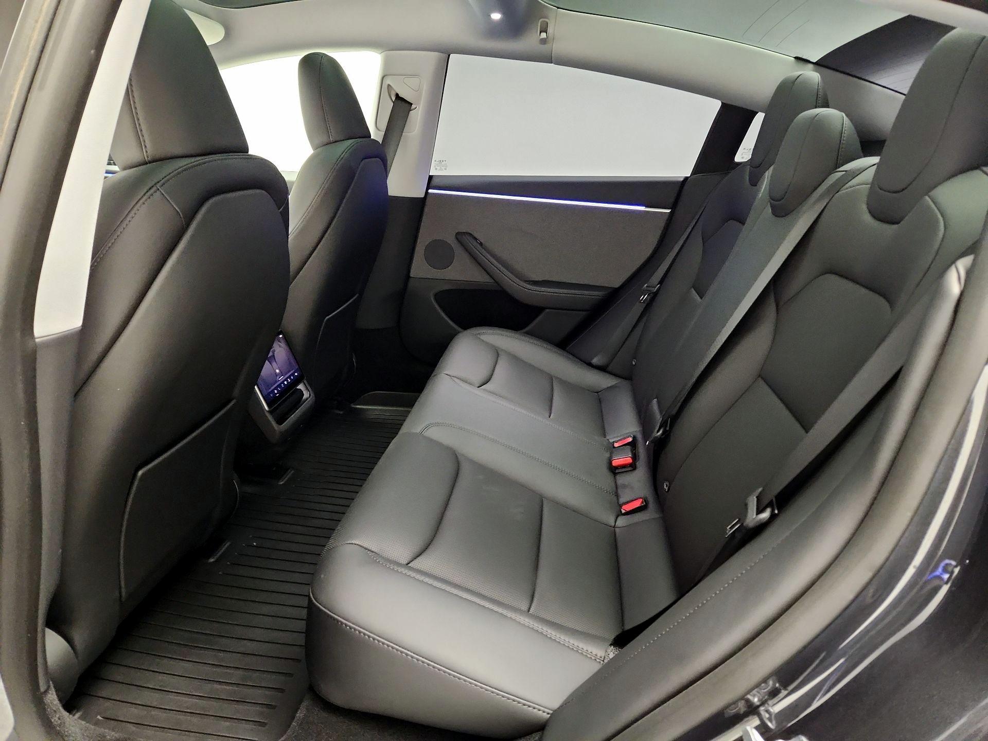 Thumbnail: 2025 Tesla Model 3 - 19