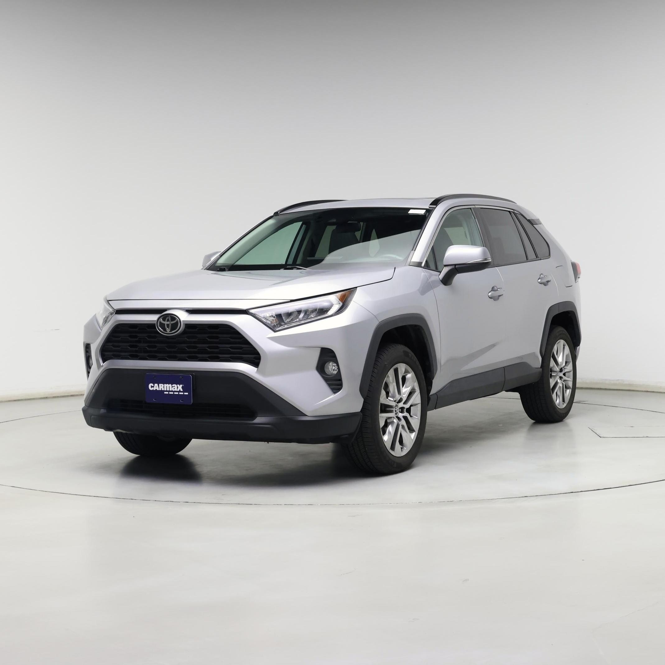 Thumbnail: 2020 Toyota RAV4 - 4