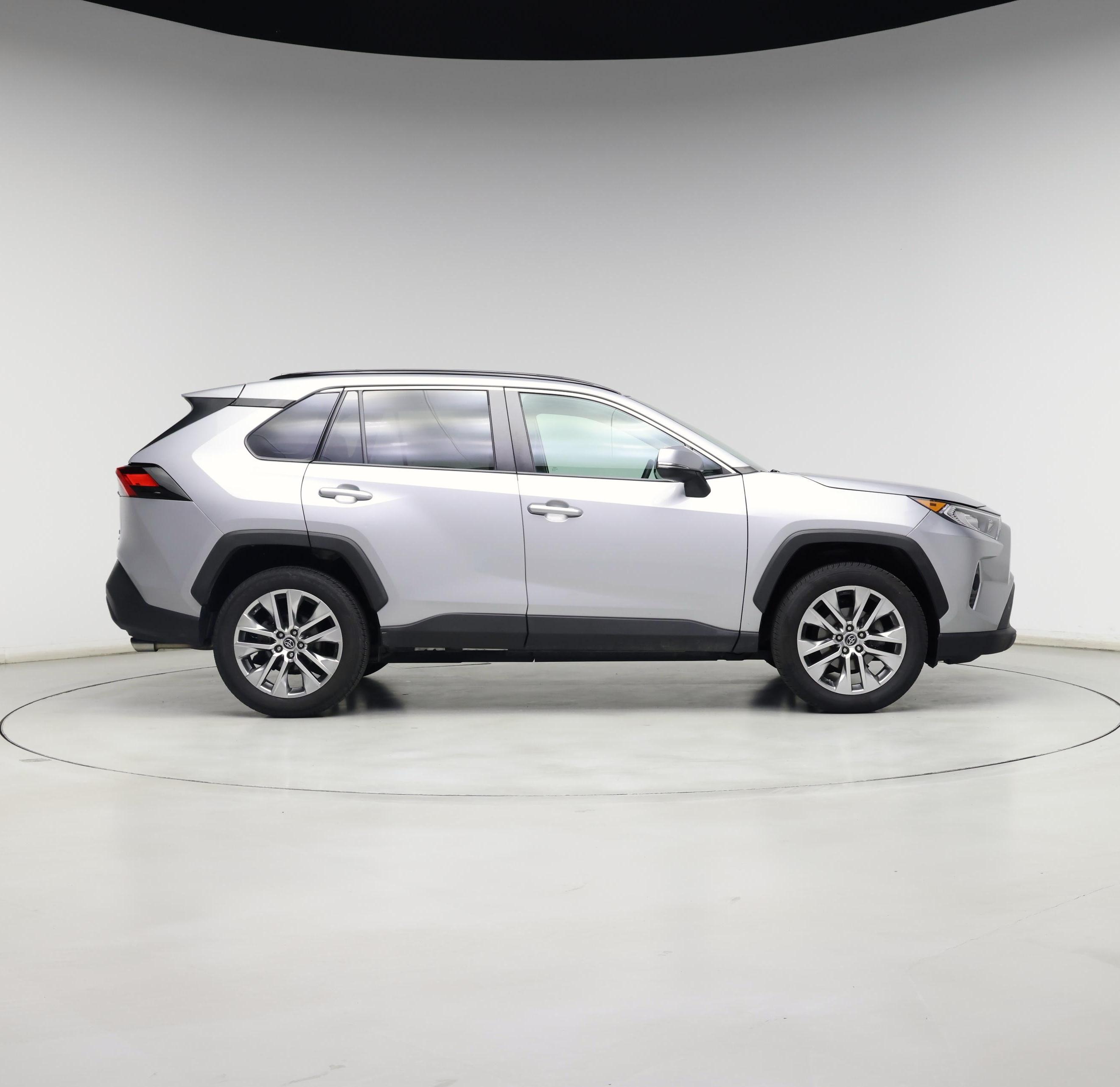 Thumbnail: 2020 Toyota RAV4 - 7