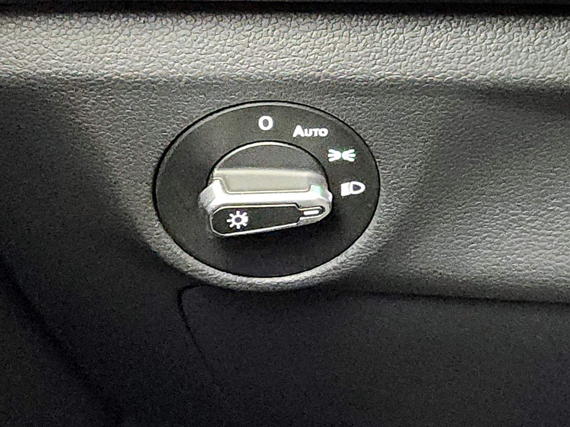 Thumbnail: 2021 Volkswagen Jetta - 13