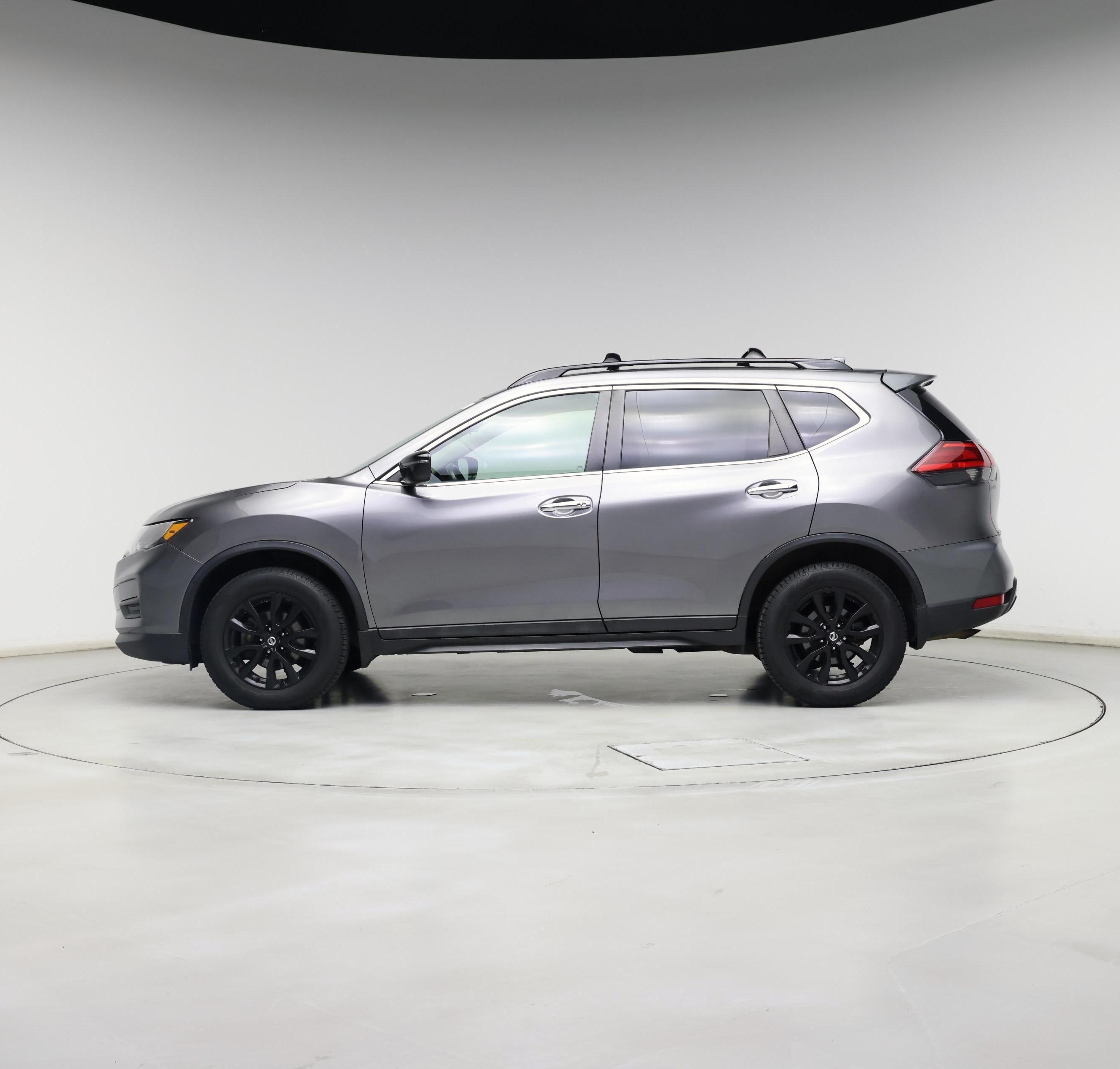 Thumbnail: 2017 Nissan Rogue - 3