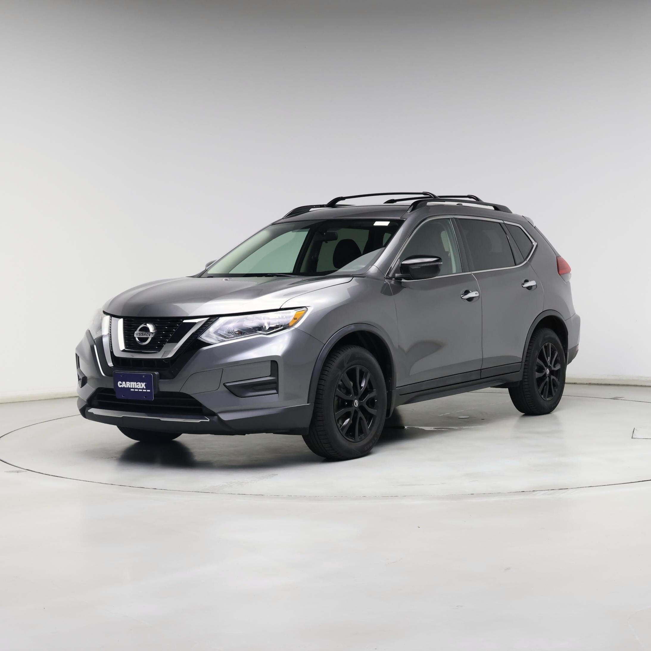 Thumbnail: 2017 Nissan Rogue - 4