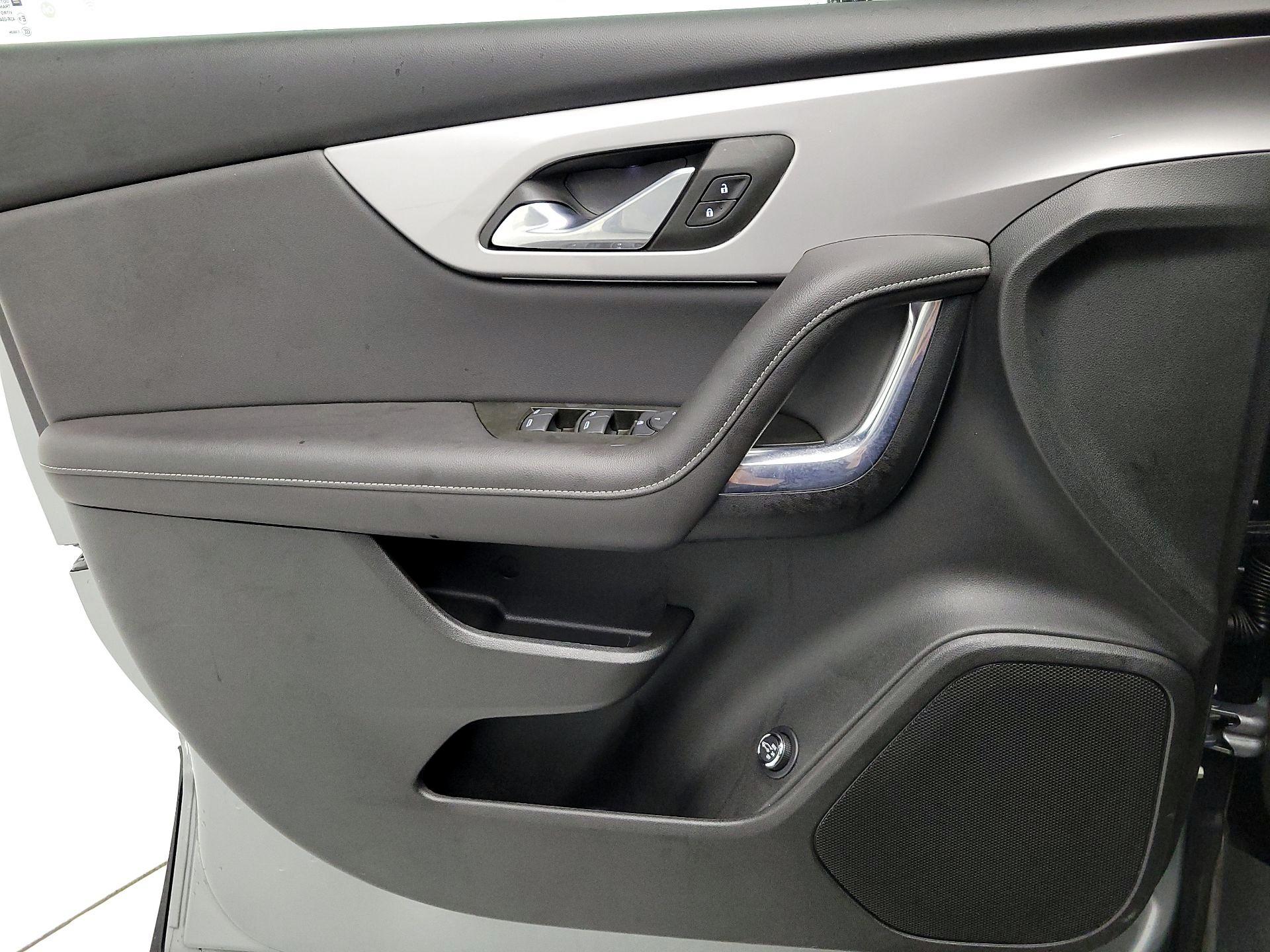 Thumbnail: 2023 Chevrolet Blazer - 12