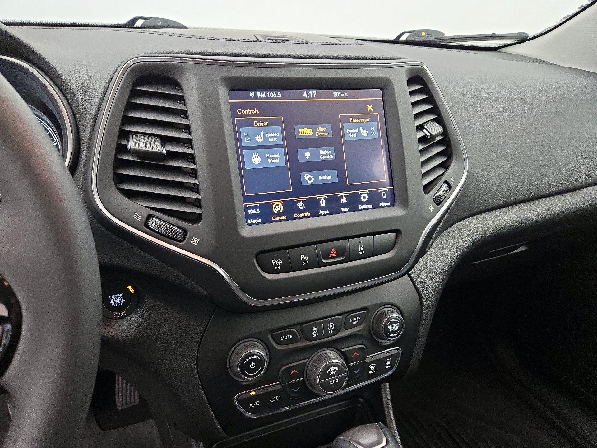 Thumbnail: 2023 Jeep Cherokee - 17