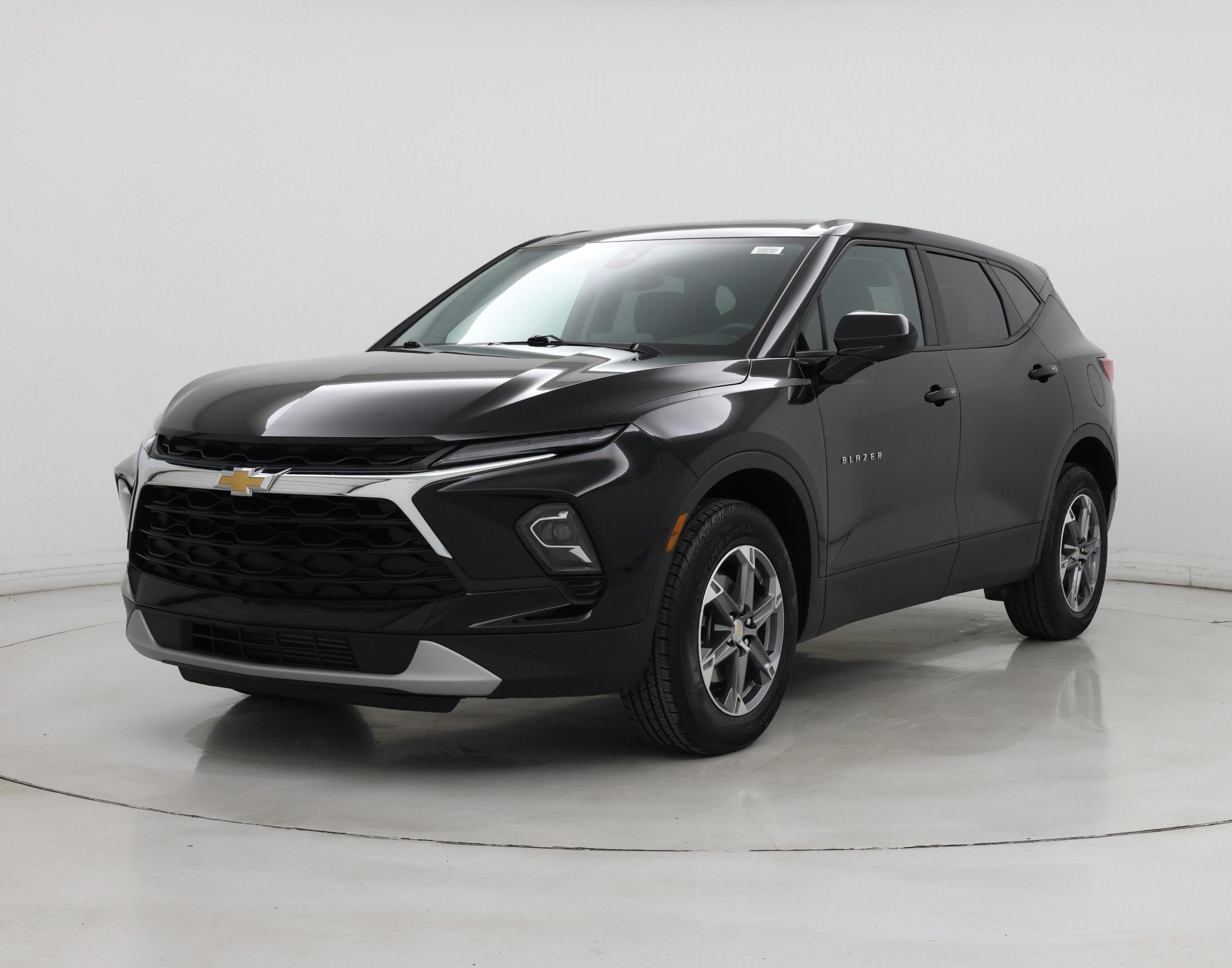 Thumbnail: 2023 Chevrolet Blazer - 4