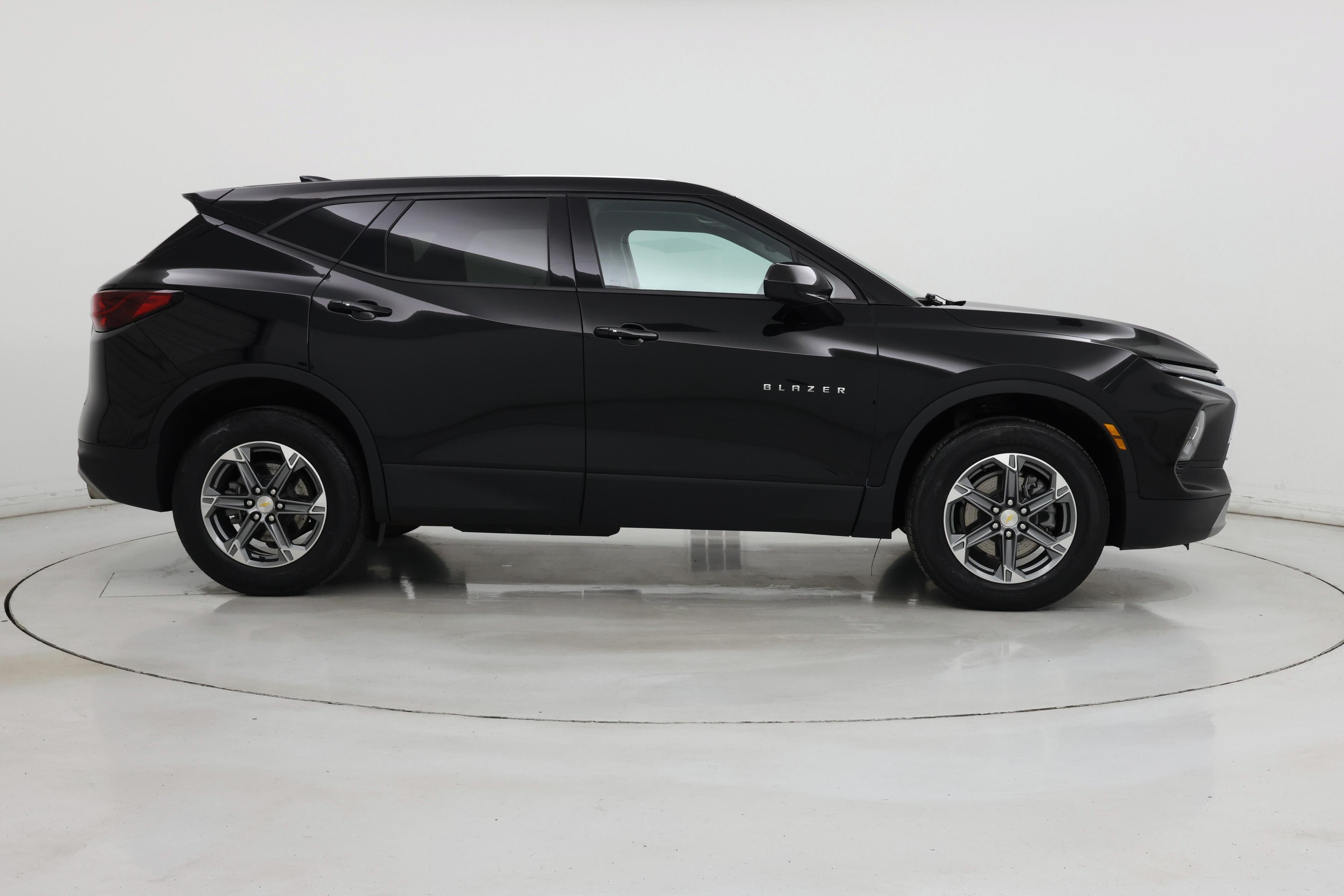 Thumbnail: 2023 Chevrolet Blazer - 7