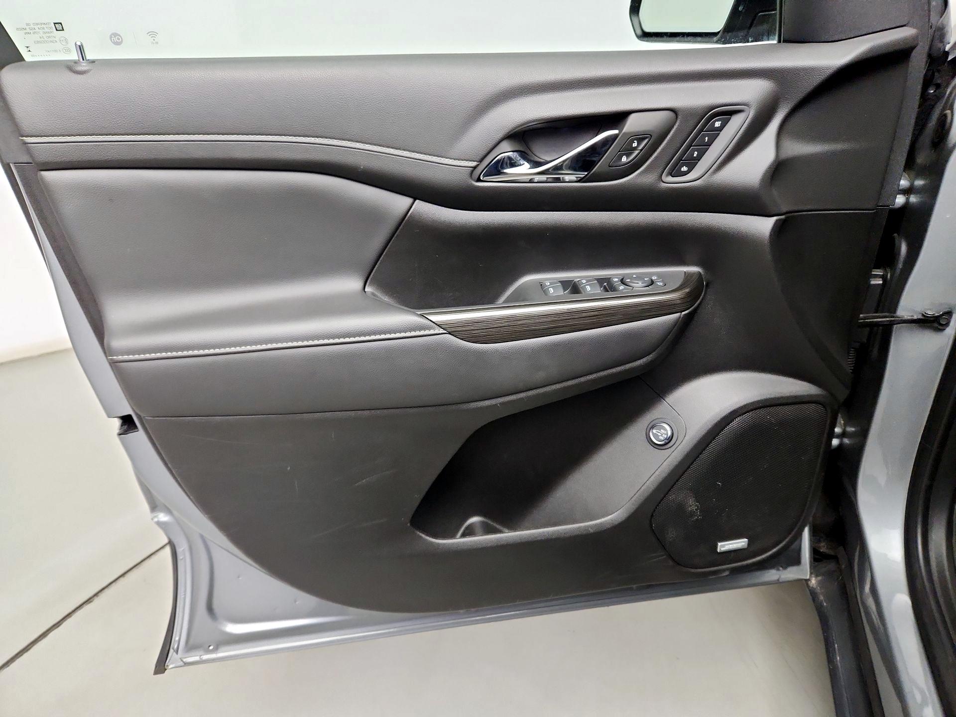 Thumbnail: 2023 GMC Acadia - 12