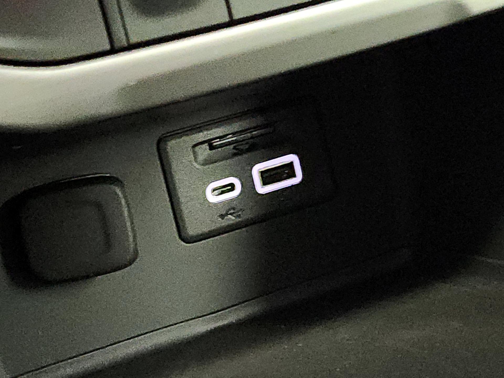 Thumbnail: 2023 GMC Acadia - 18