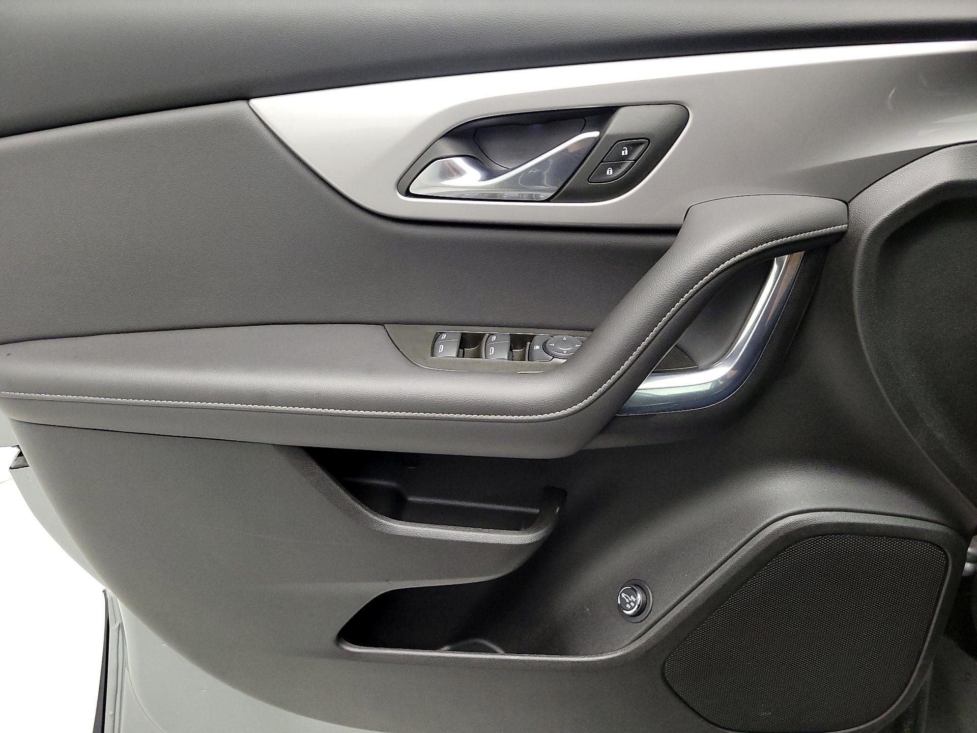 Thumbnail: 2023 Chevrolet Blazer - 12