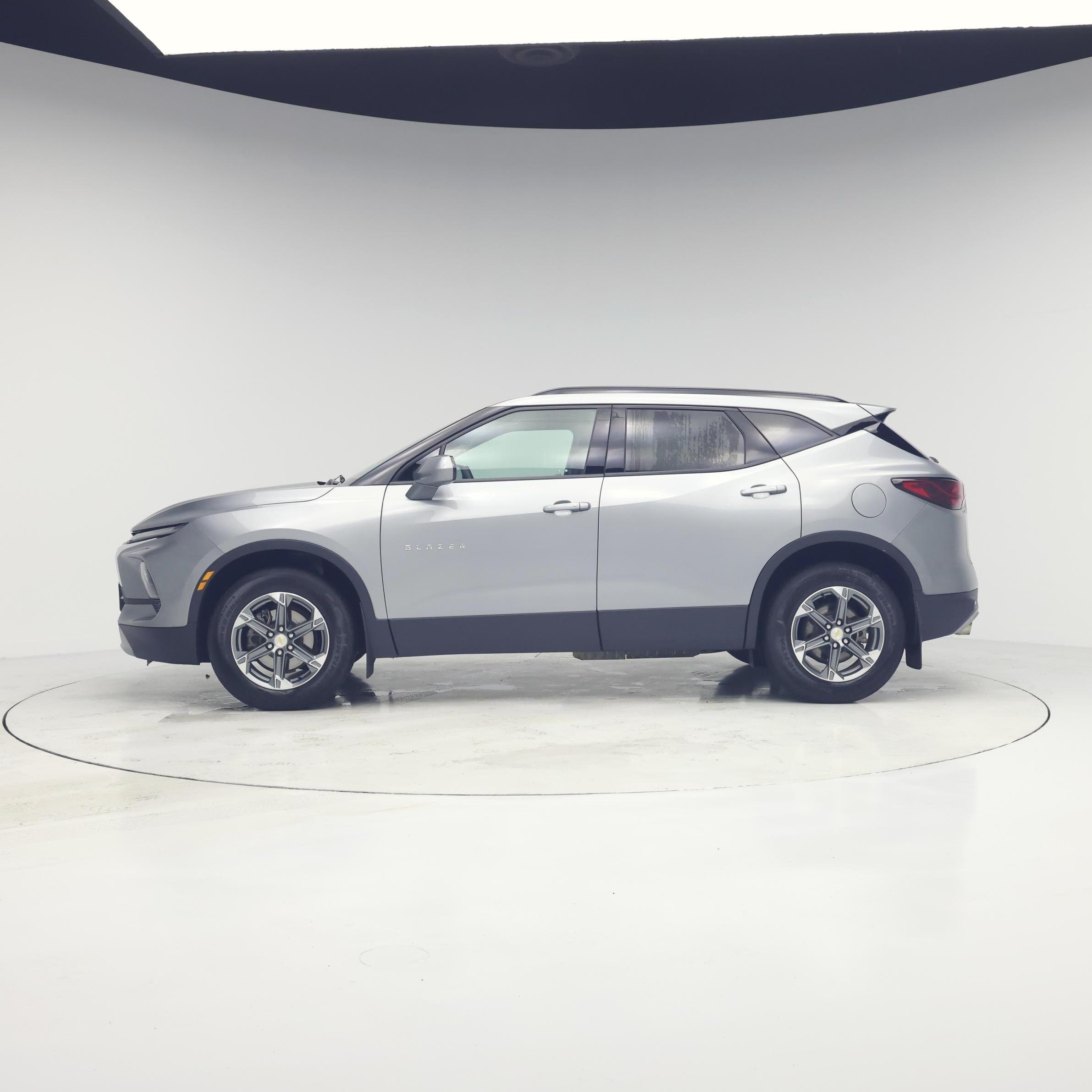 Thumbnail: 2023 Chevrolet Blazer - 3