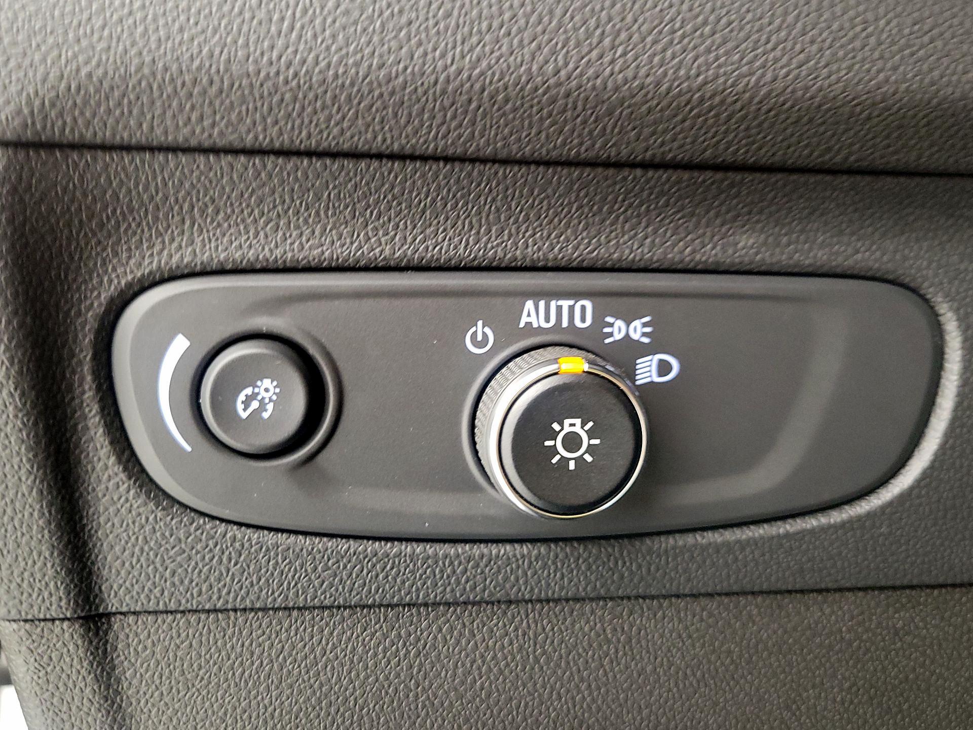 Thumbnail: 2023 Buick Envision - 13