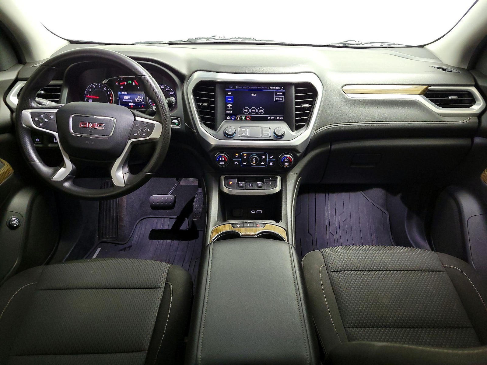 Photo 10