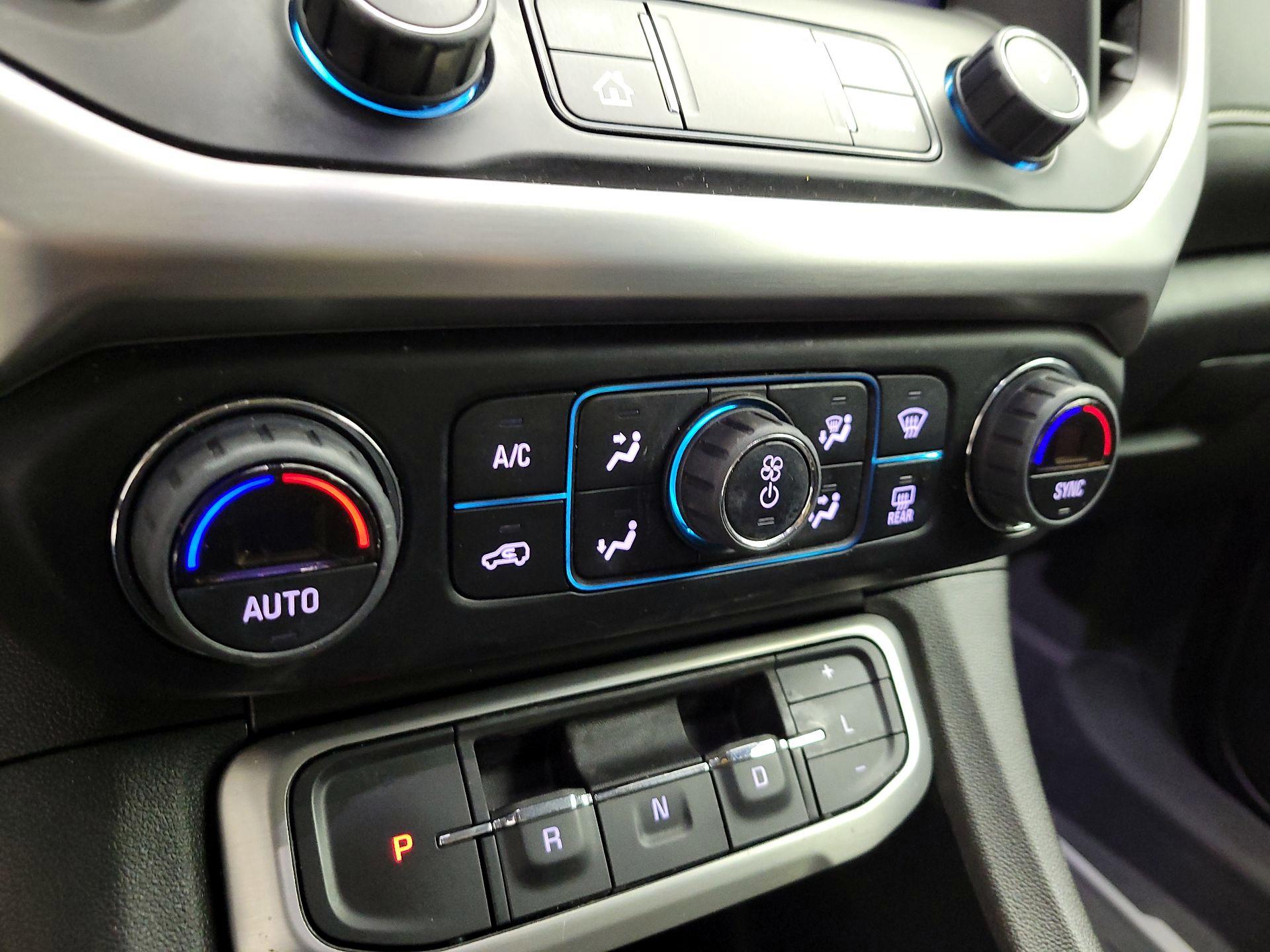 Thumbnail: 2023 GMC Acadia - 16